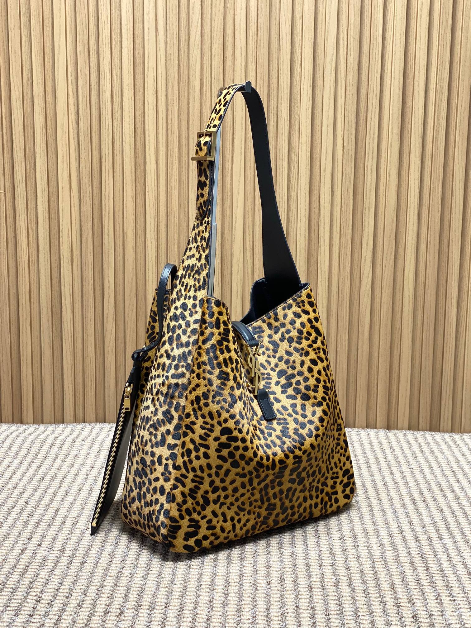 YSL Style Leather Hobo Bag Lookbook Reference image 2