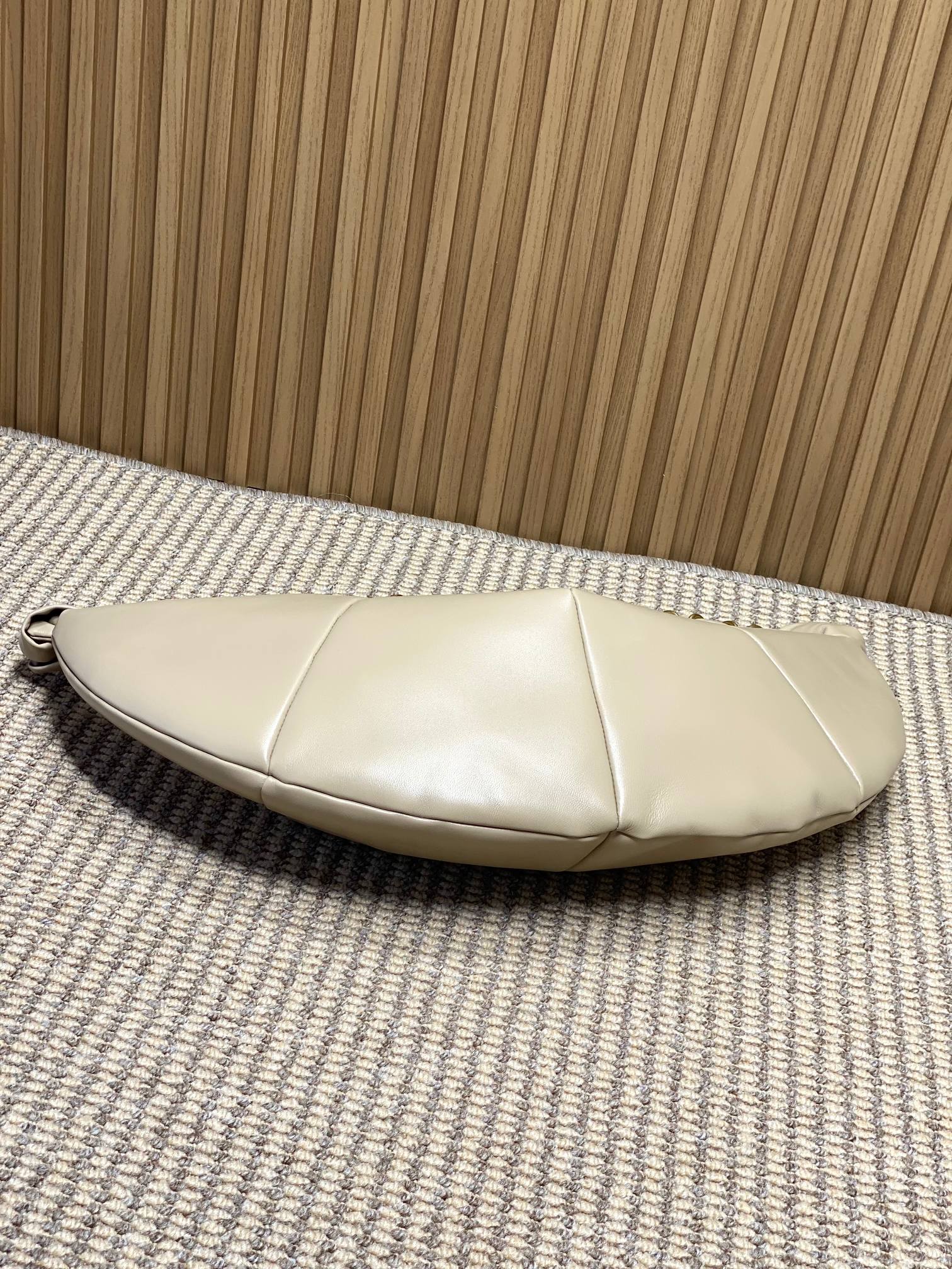 YSL Style Beige Leather Crossbody Bag style reference detail image 4 from source 763180
