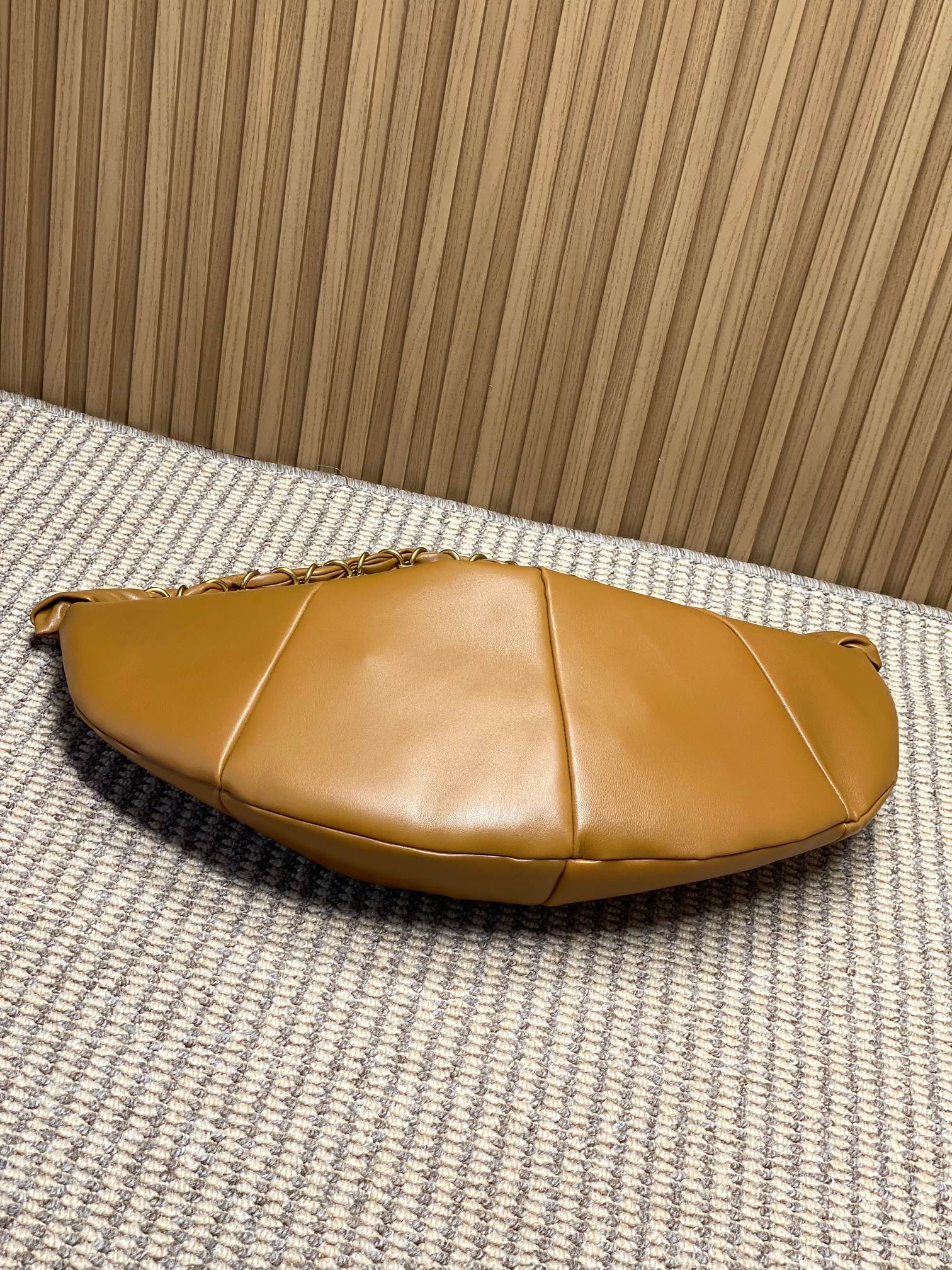 YSL Style Leather Crossbody Bag style reference detail image 4 from source 763181