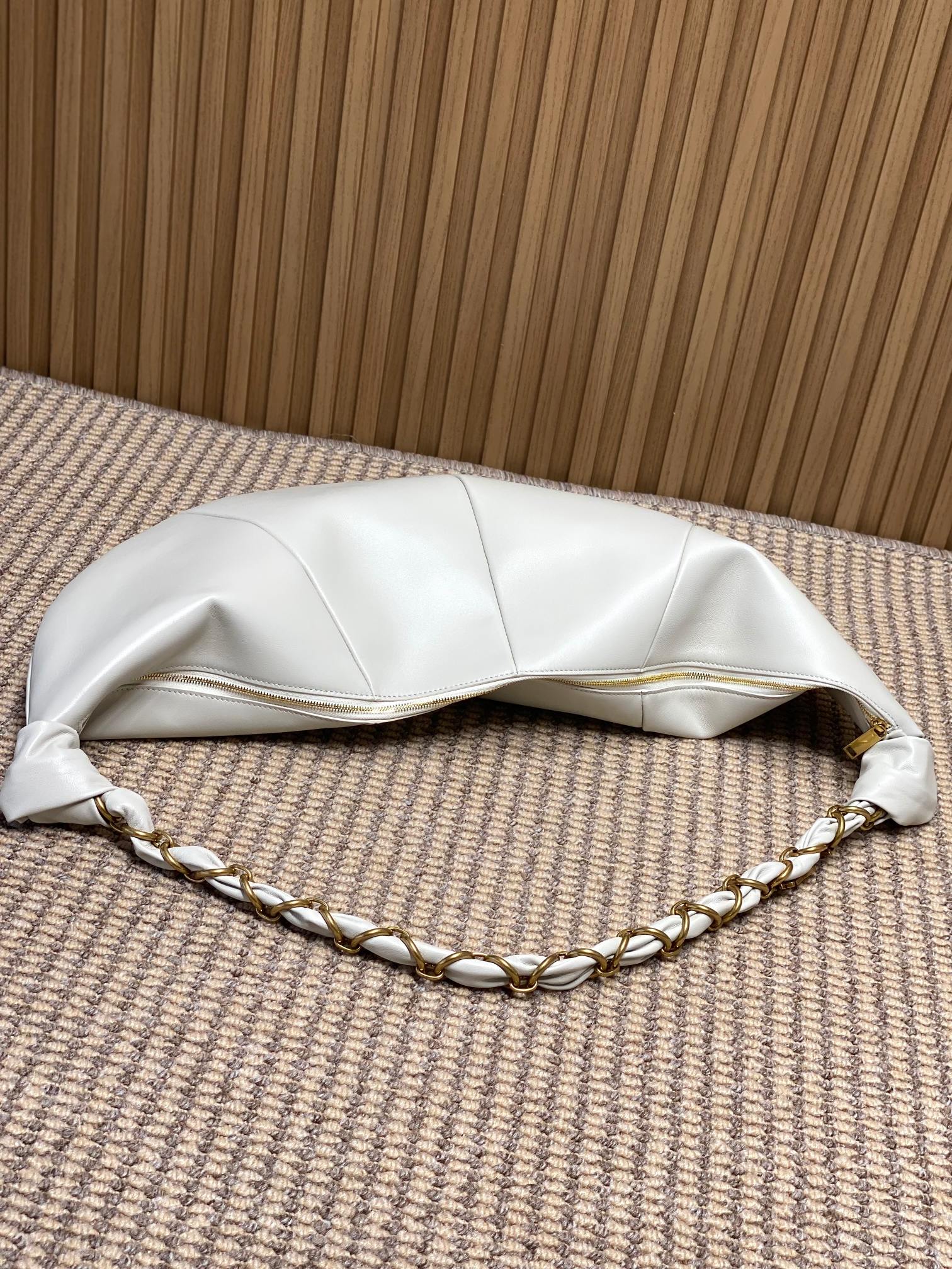 YSL Style Grey Leather Crossbody Bag style reference detail image 5 from source 763182