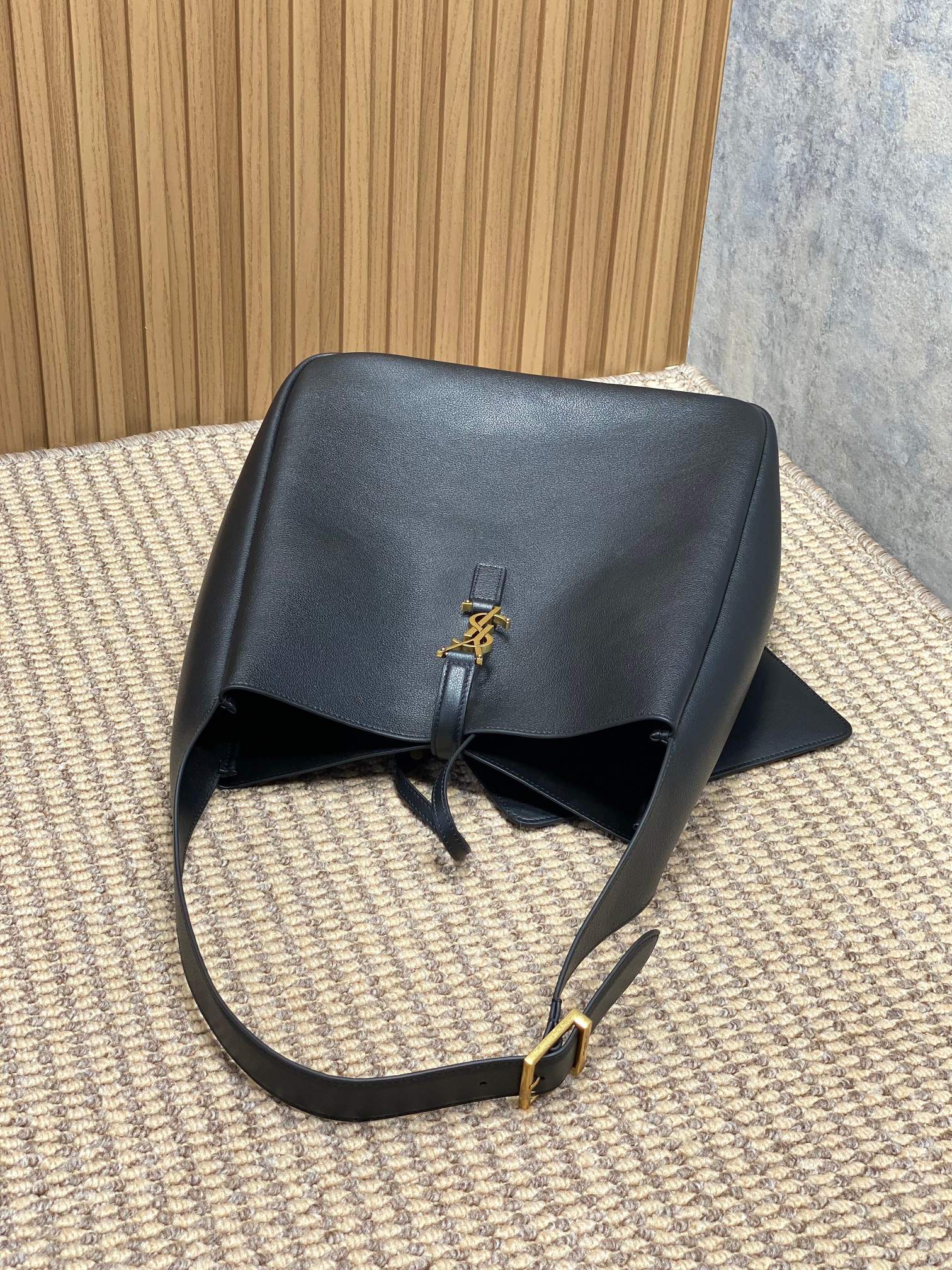 YSL Style Black Leather Hobo Bag style reference detail image 5 from source 770775