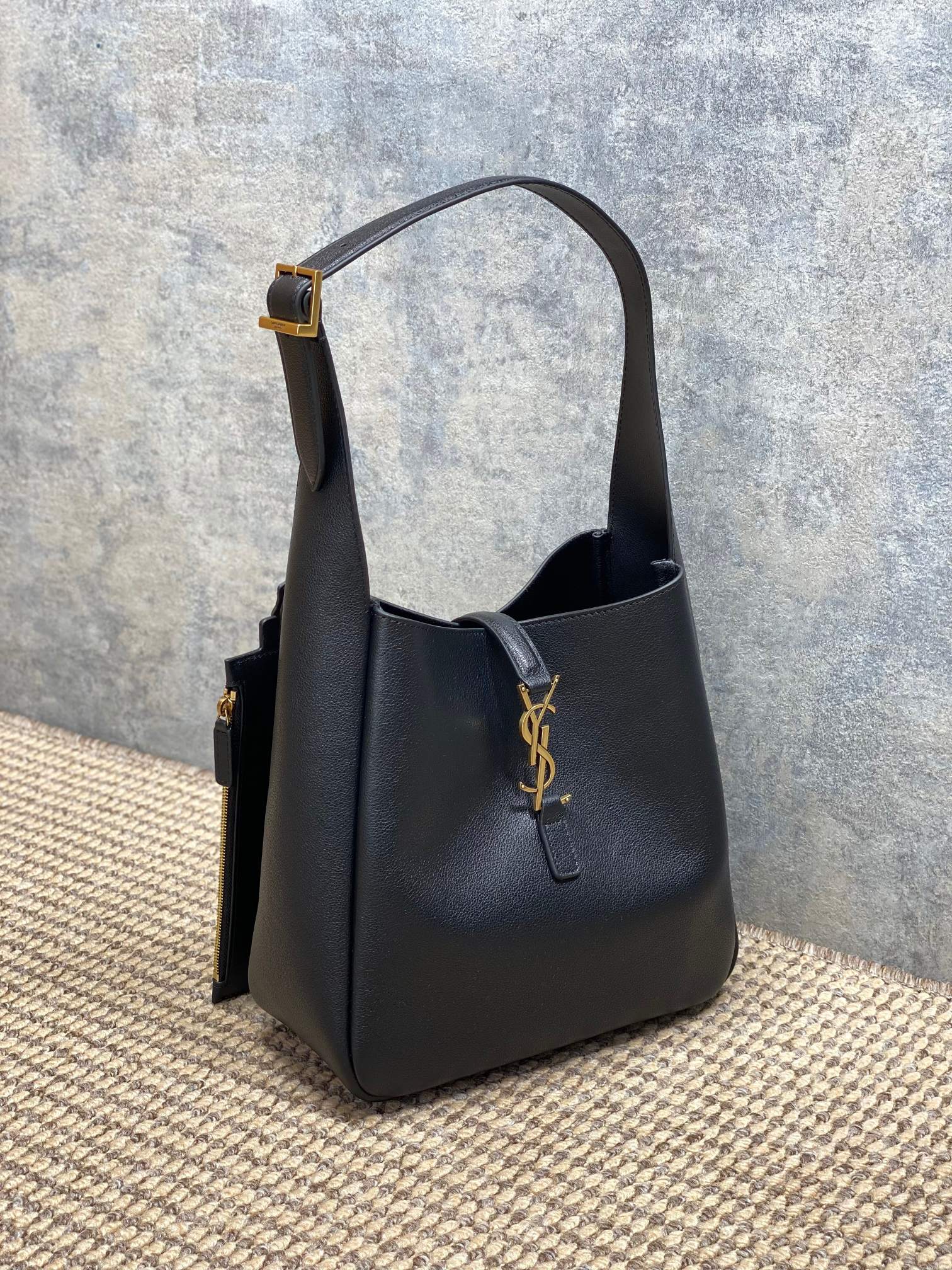 YSL Style Black Leather Hobo Bag style reference detail image 2 from source 770776