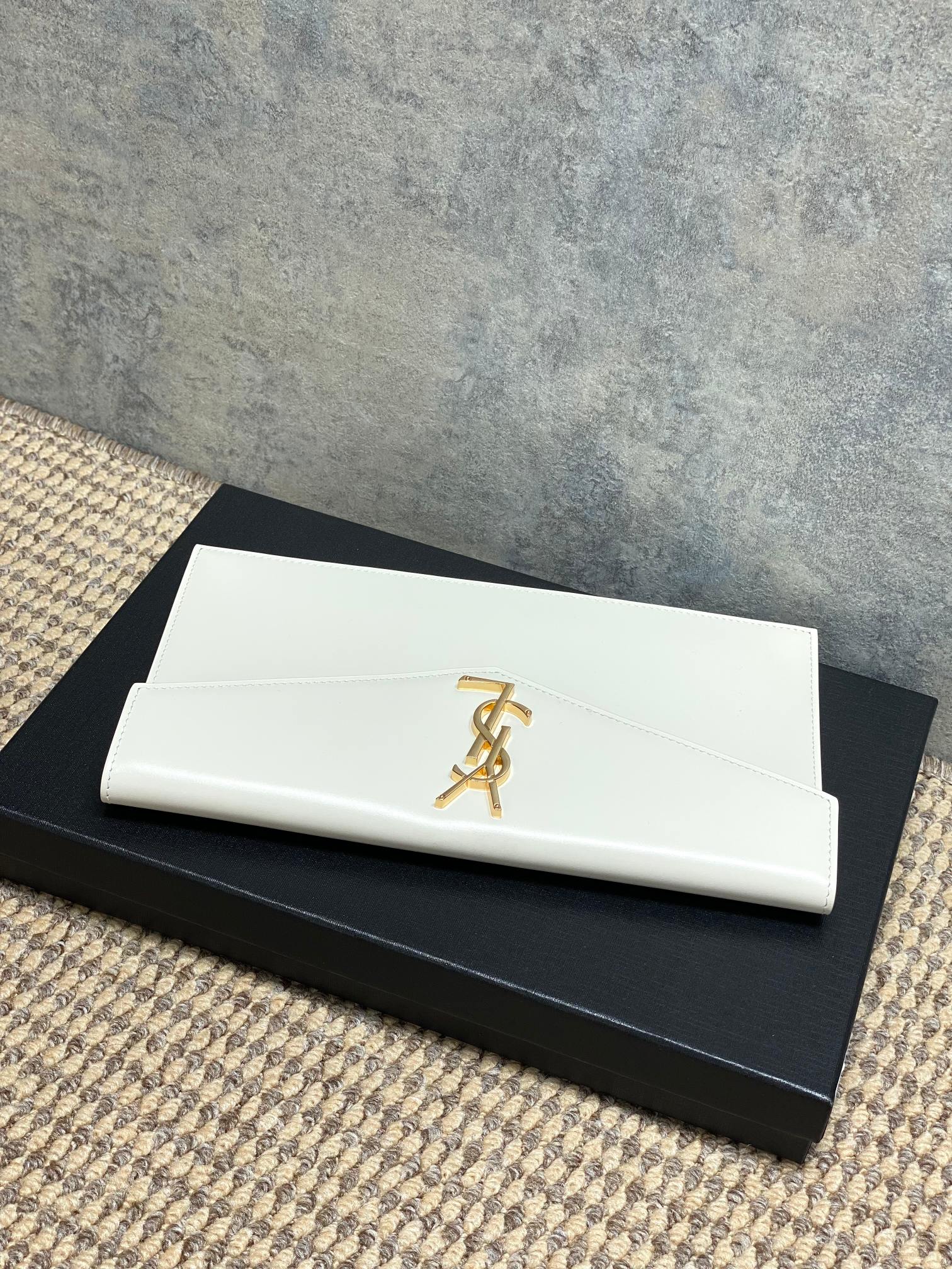 YSL Style Black Leather Clutch Bags detail image 4 from source 770843