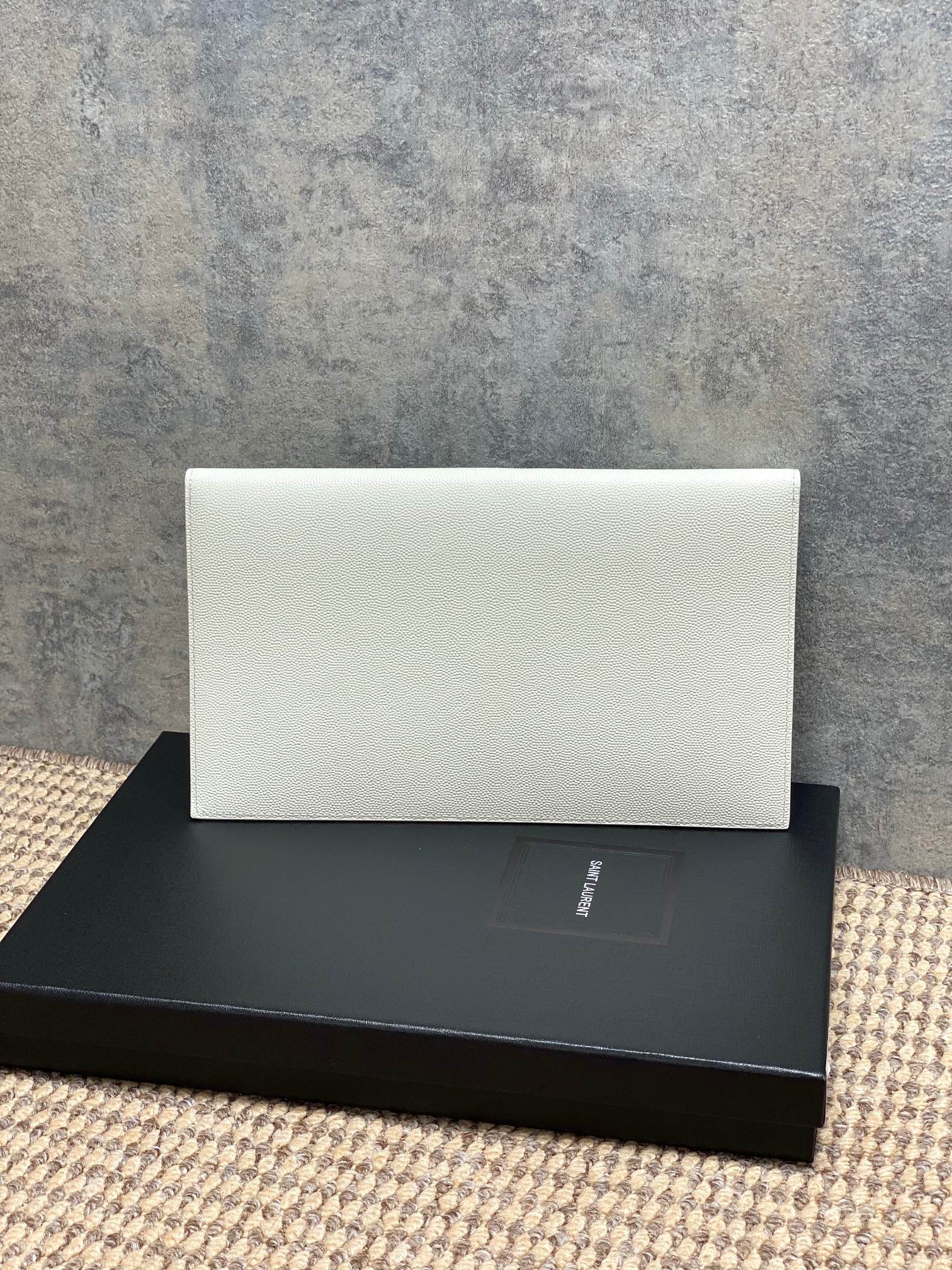YSL Style White Leather Clutch Bags detail image 2 from source 770845