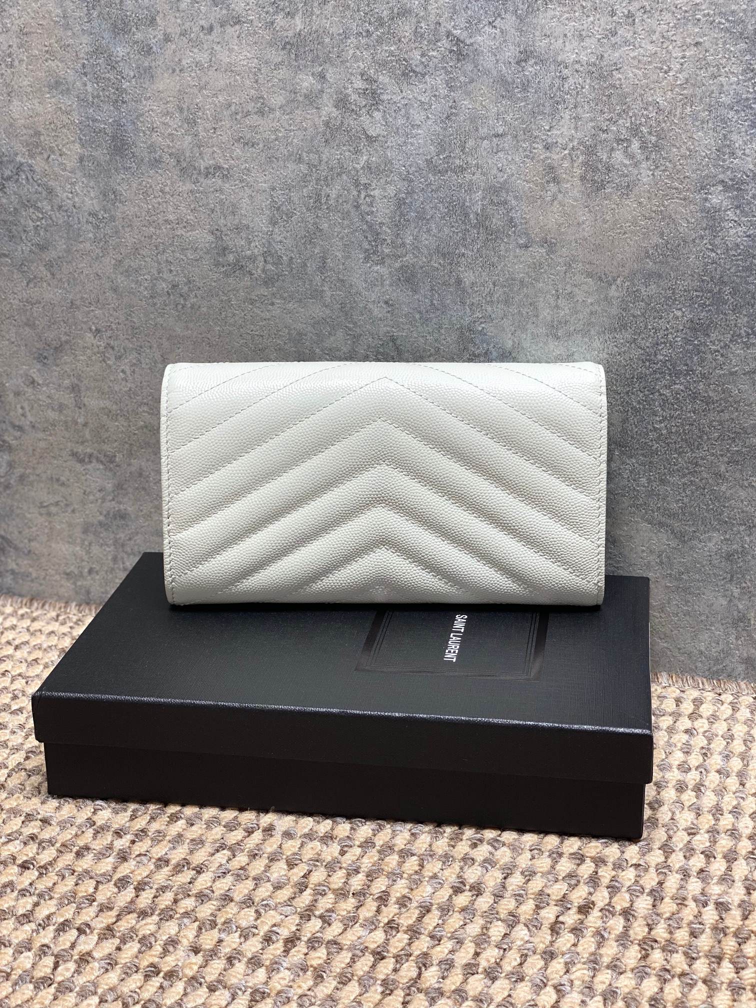 YSL Style Leather Wallet Bags detail image 2 from source 770837