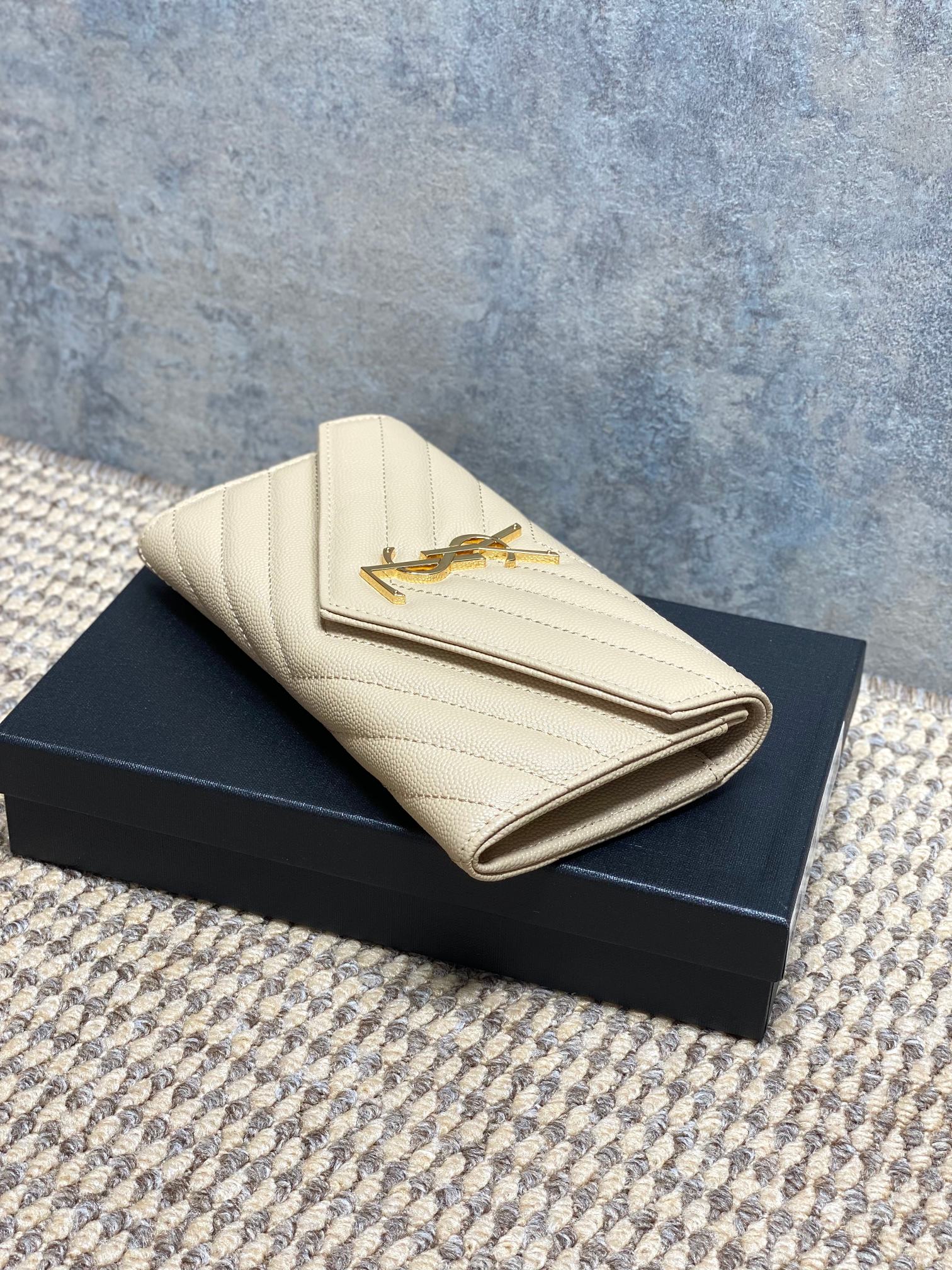 YSL Style Leather Wallet Bags detail image 5 from source 770838