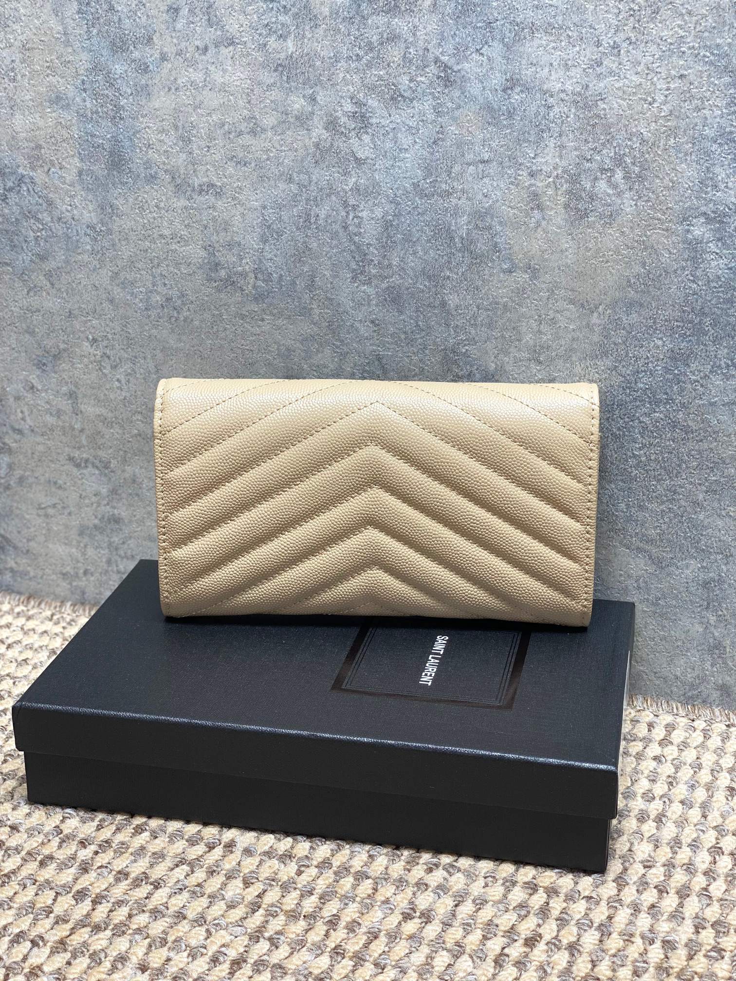 YSL Style Leather Wallet Bags detail image 2 from source 770838