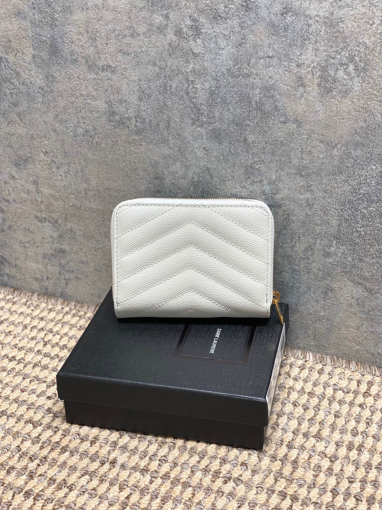 YSL Style Leather Wallet Bags detail image 2 from source 770826
