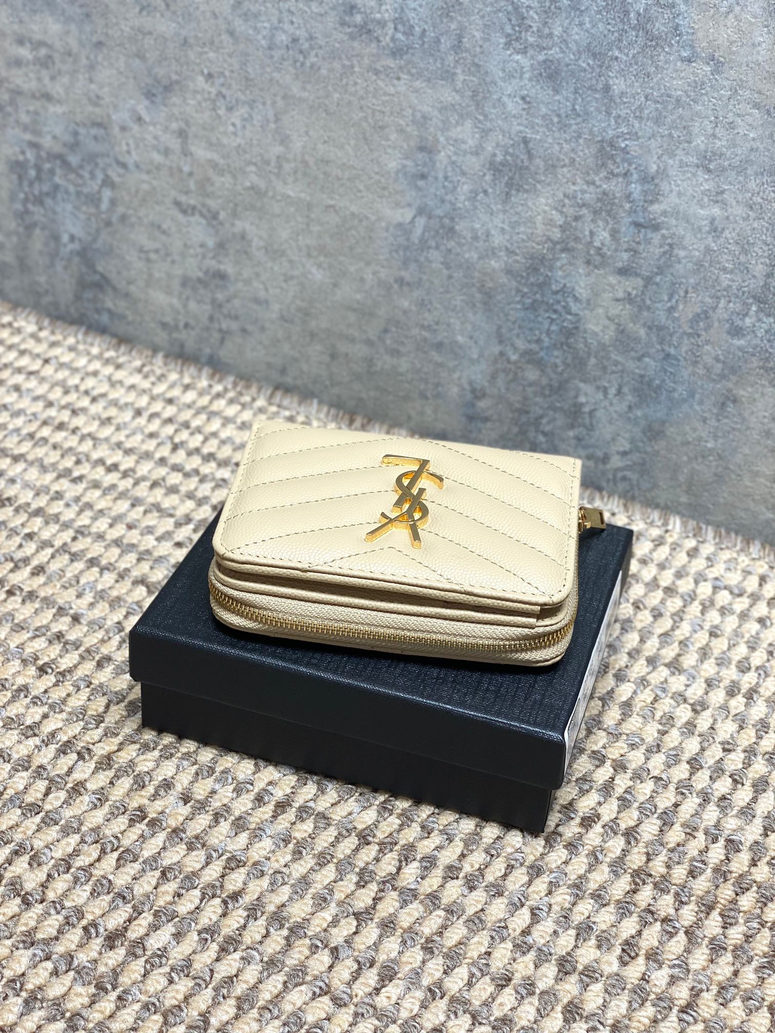 YSL Style Leather Wallet Bags detail image 5 from source 770827
