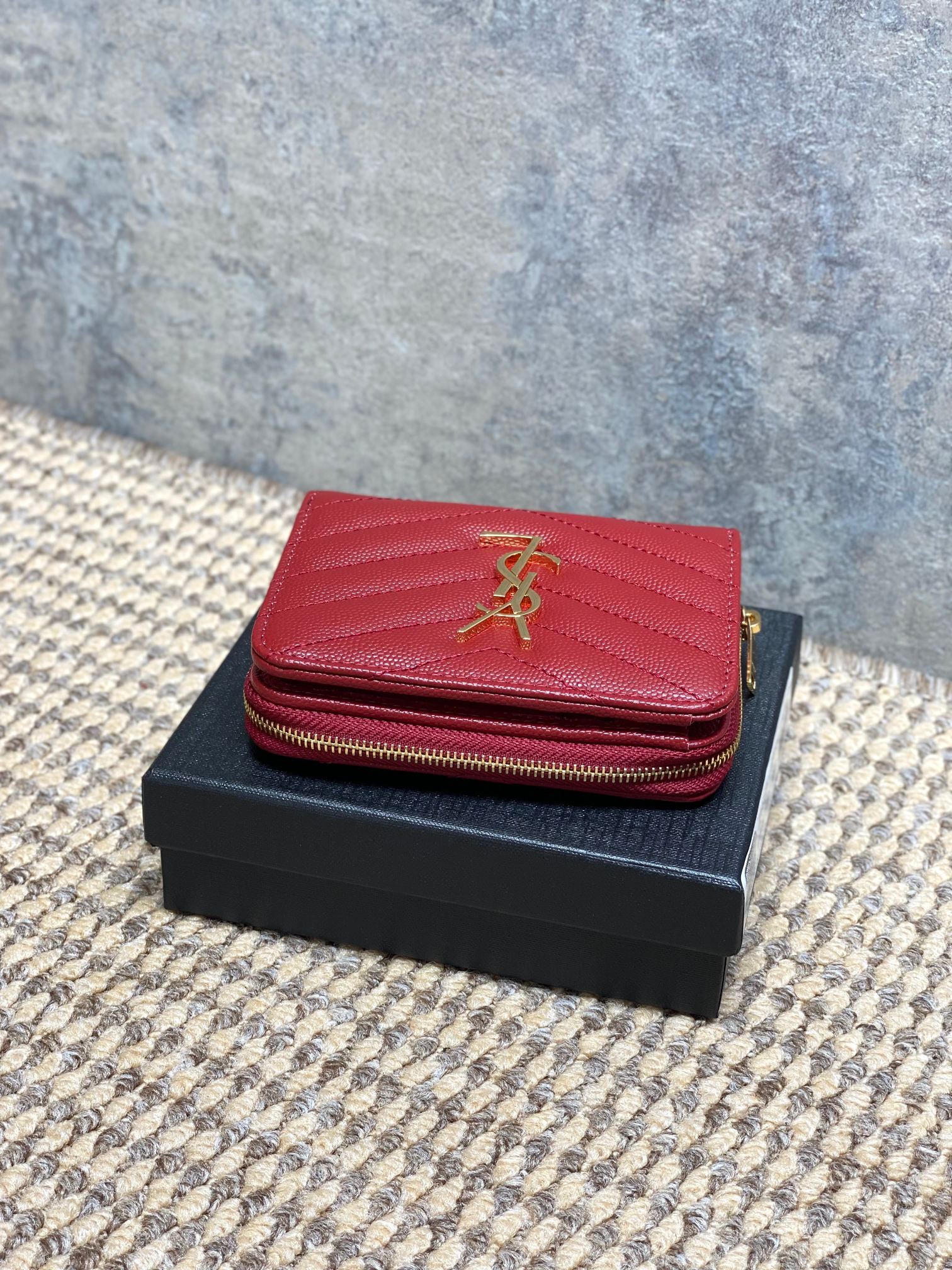YSL Style Leather Wallet Bags detail image 4 from source 770828