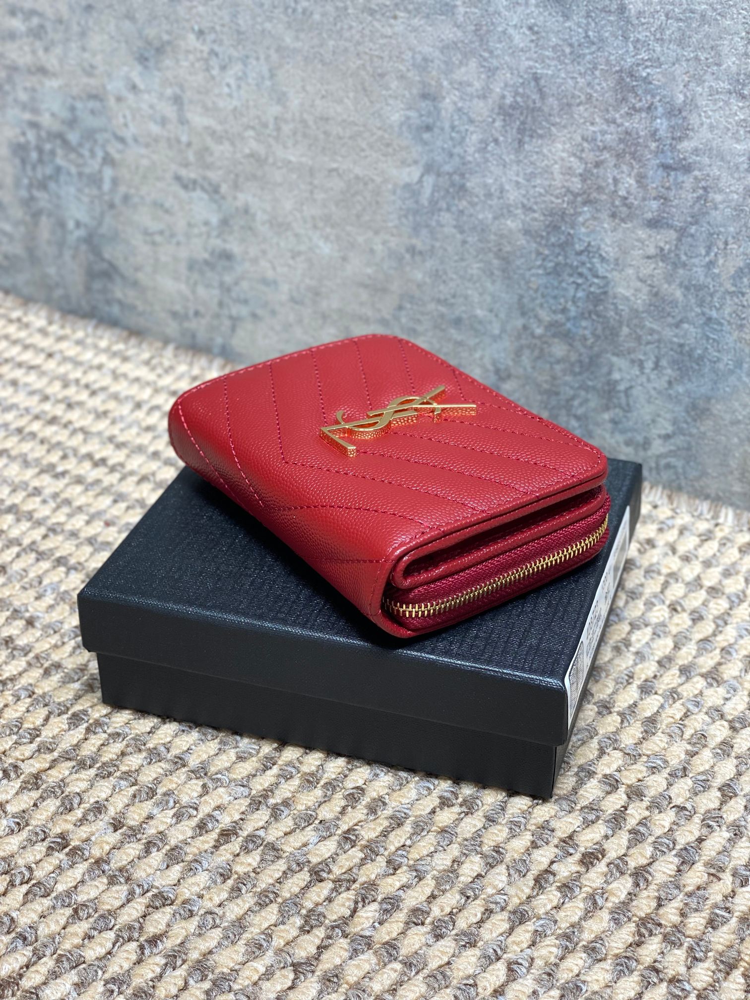 YSL Style Leather Wallet Bags detail image 3 from source 770828