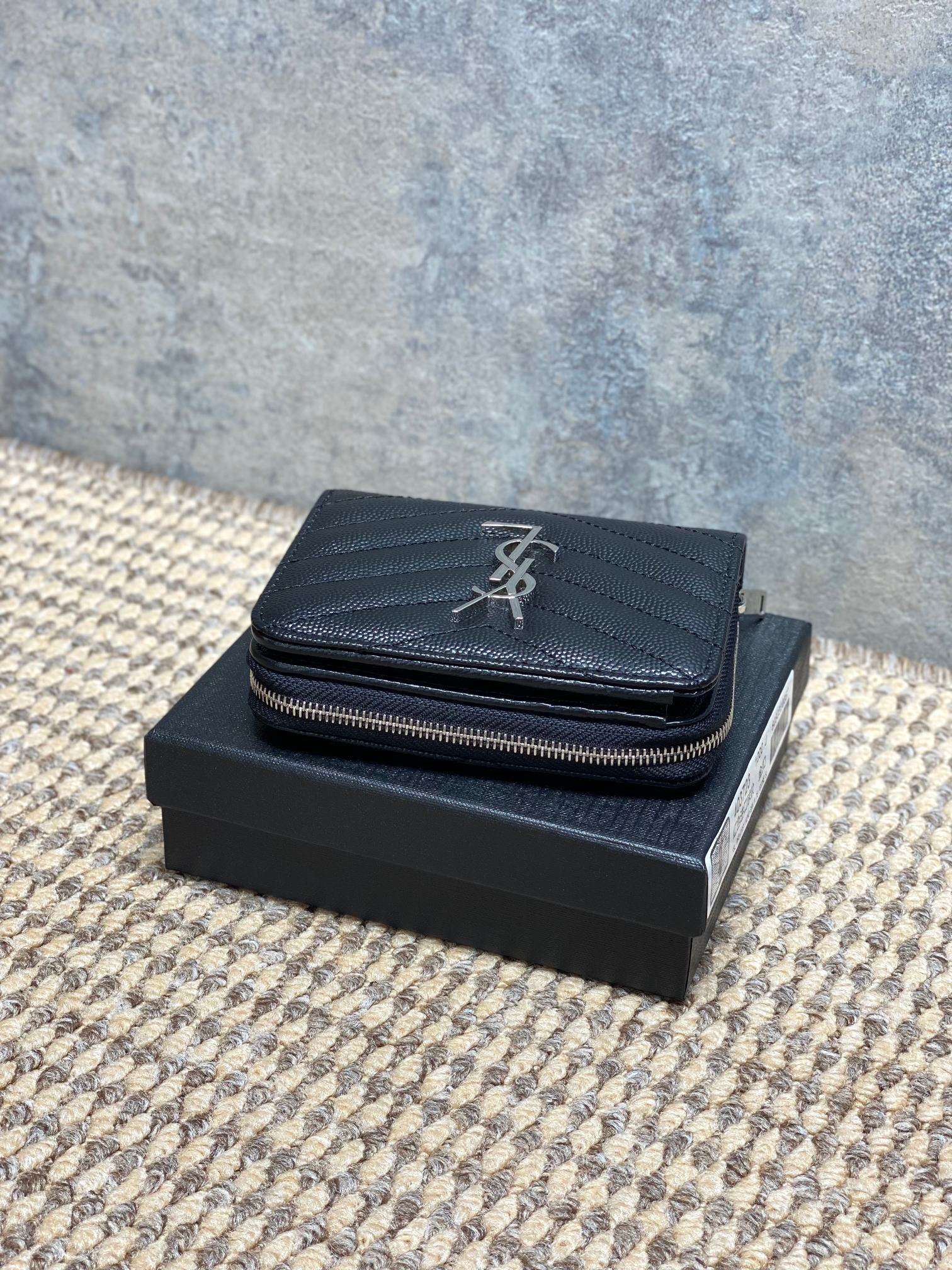 YSL Style Leather Wallet Bags detail image 4 from source 770830