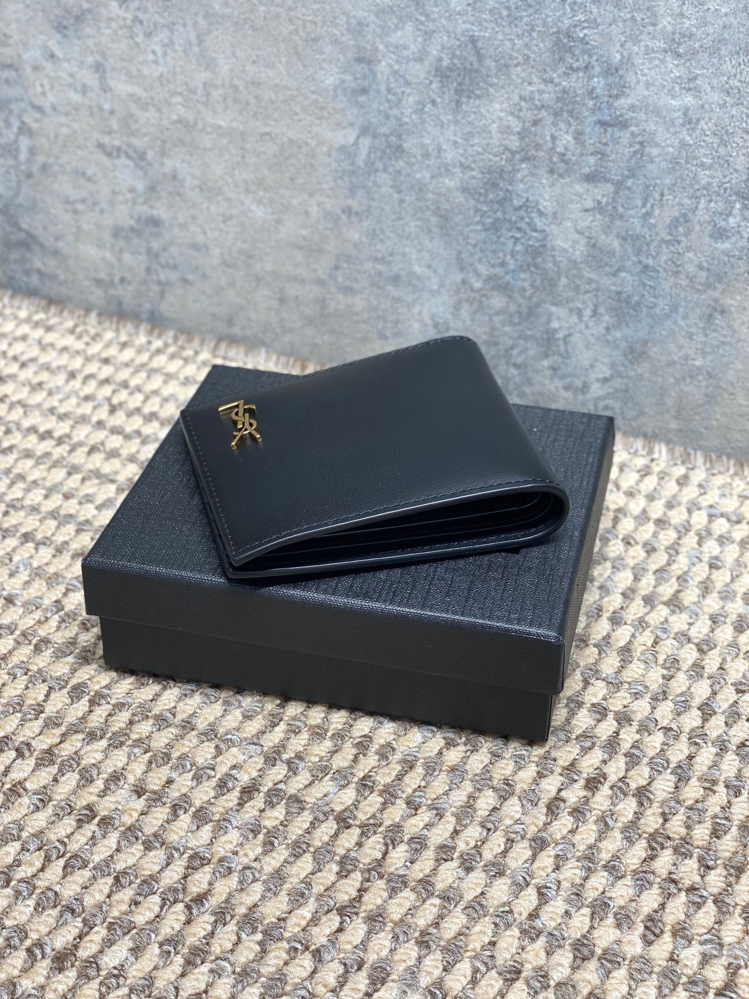 YSL Style Leather Wallet Bags detail image 6 from source 770833