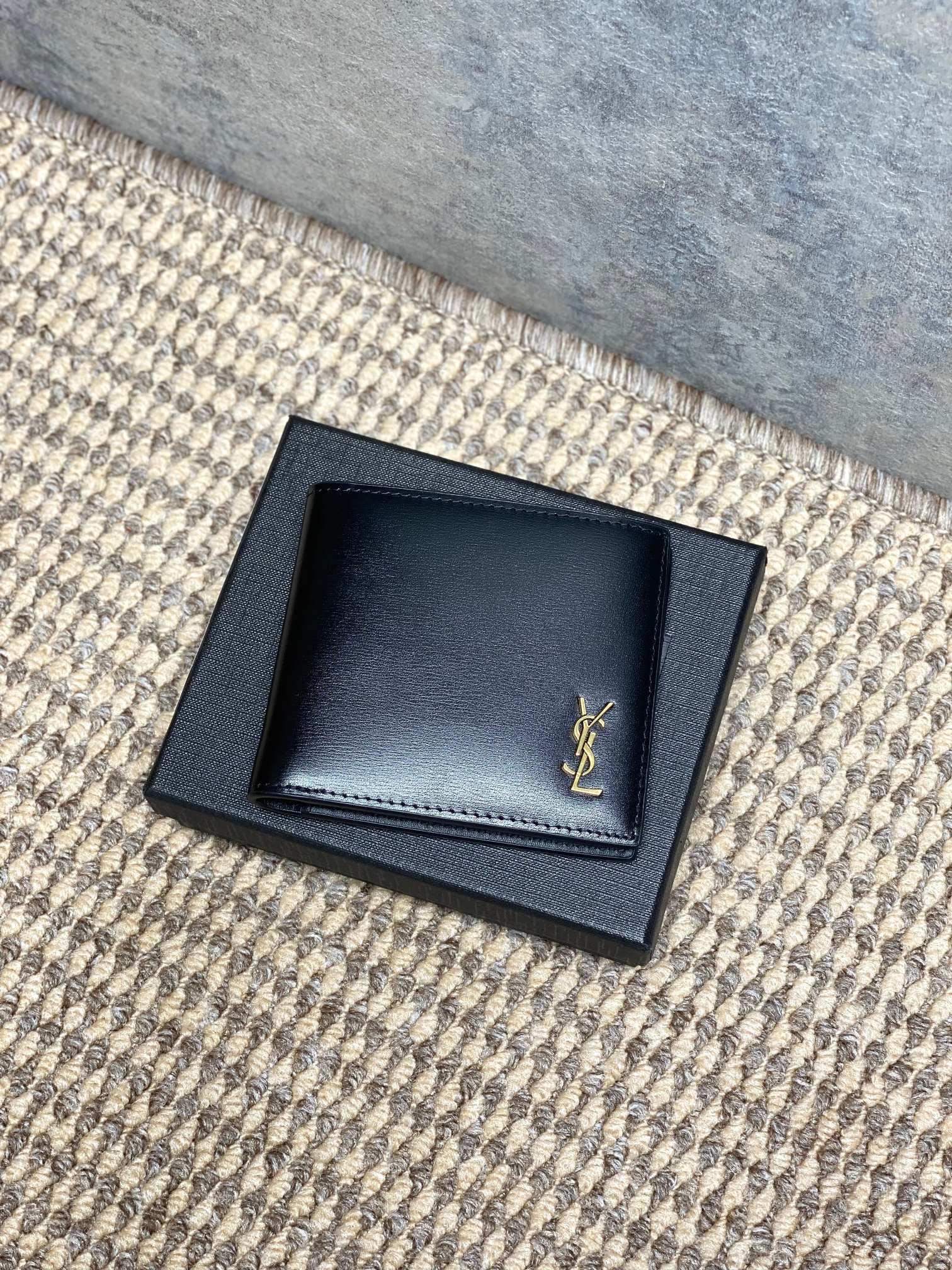 YSL Style Leather Wallet Bags detail image 3 from source 770833