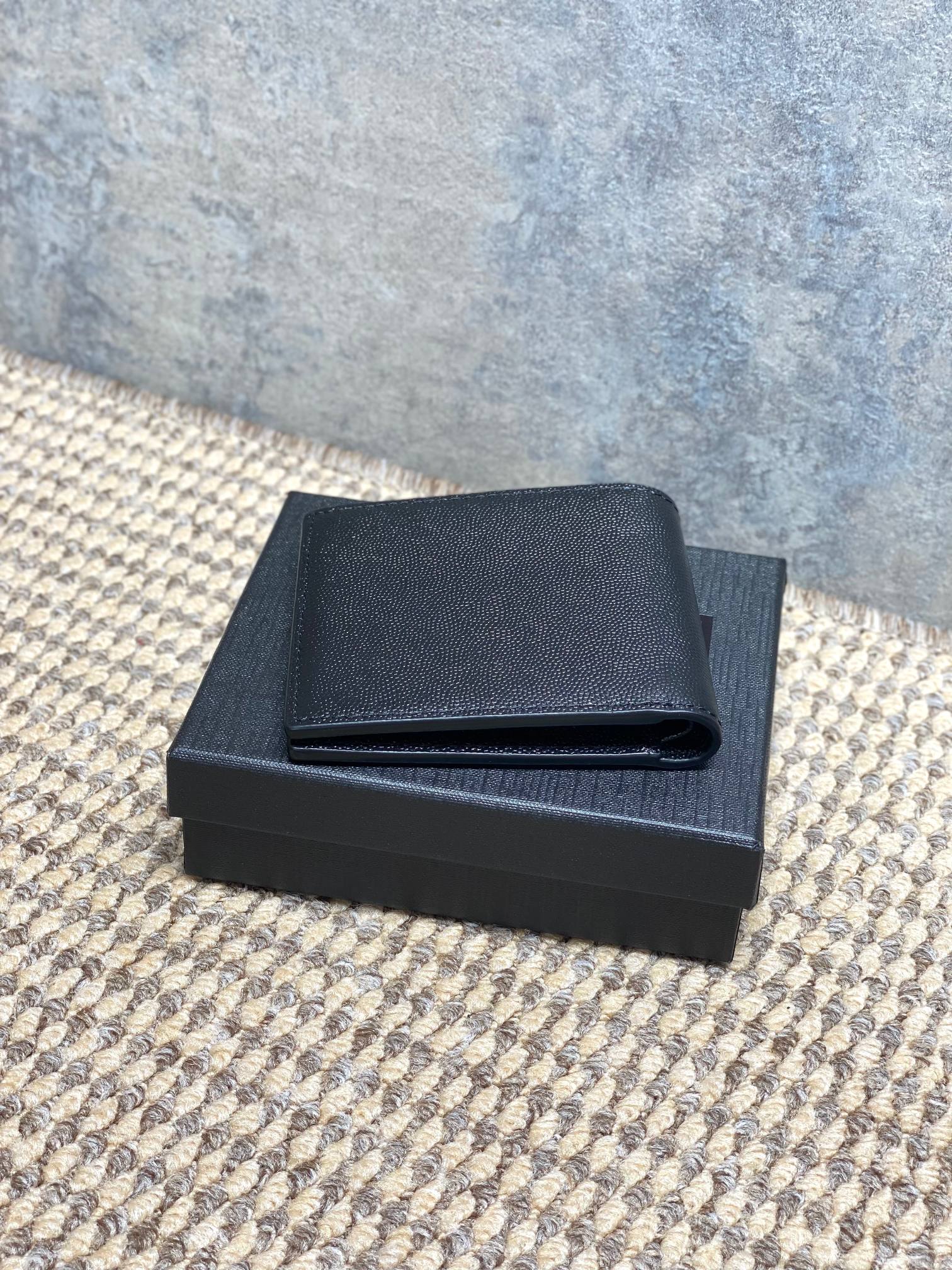 YSL Style Leather Wallet Bags detail image 4 from source 770835