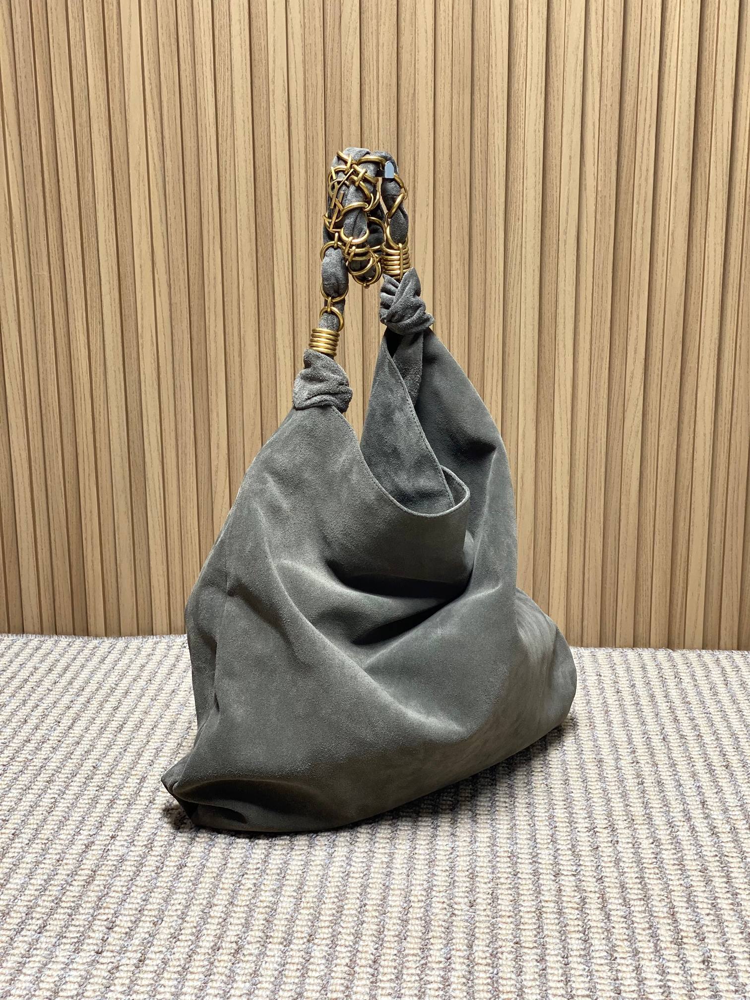 YSL Style Green Leather Tote Bag style reference detail image 2 from source 770823