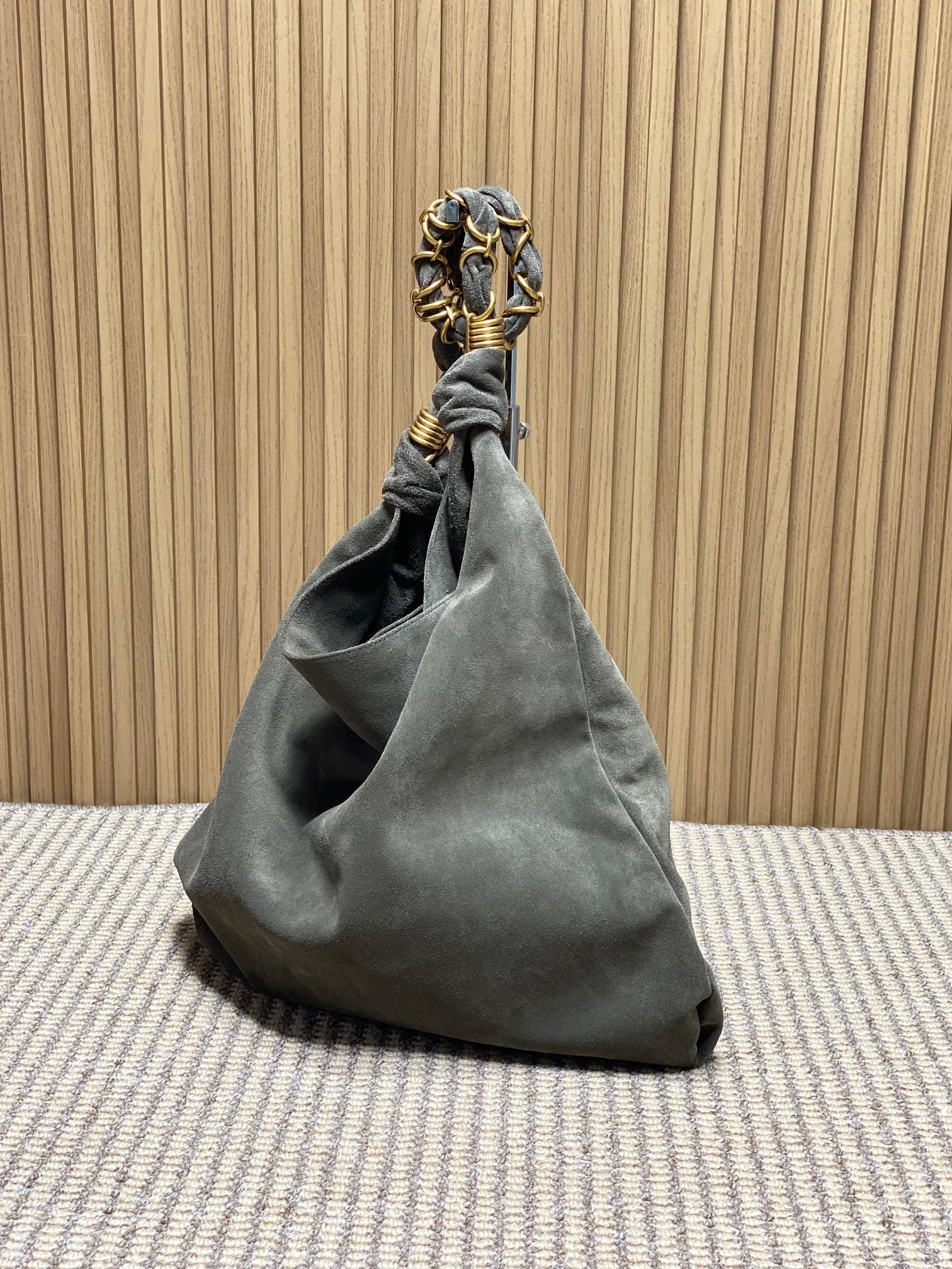 YSL Style Green Leather Tote Bag style reference detail image 3 from source 770823