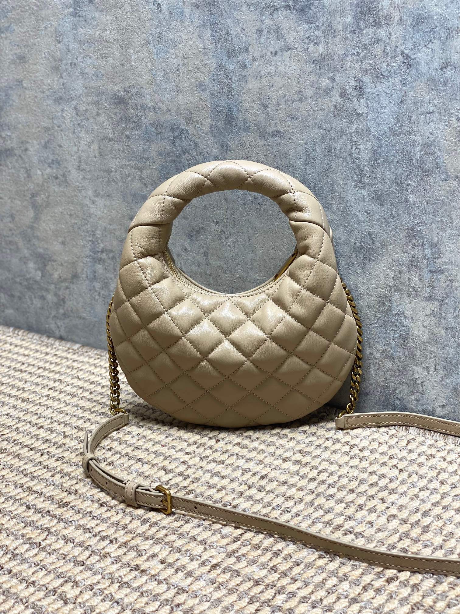 YSL Style Black Leather Hobo Bag style reference detail image 2 from source 770818