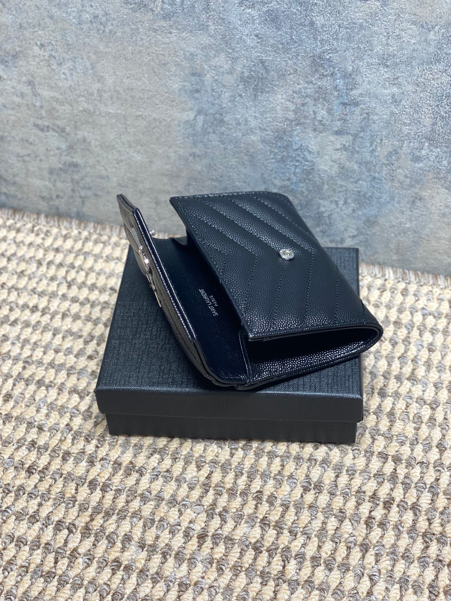 YSL Style Leather Card Holder Bags detail image 6 from source 770797