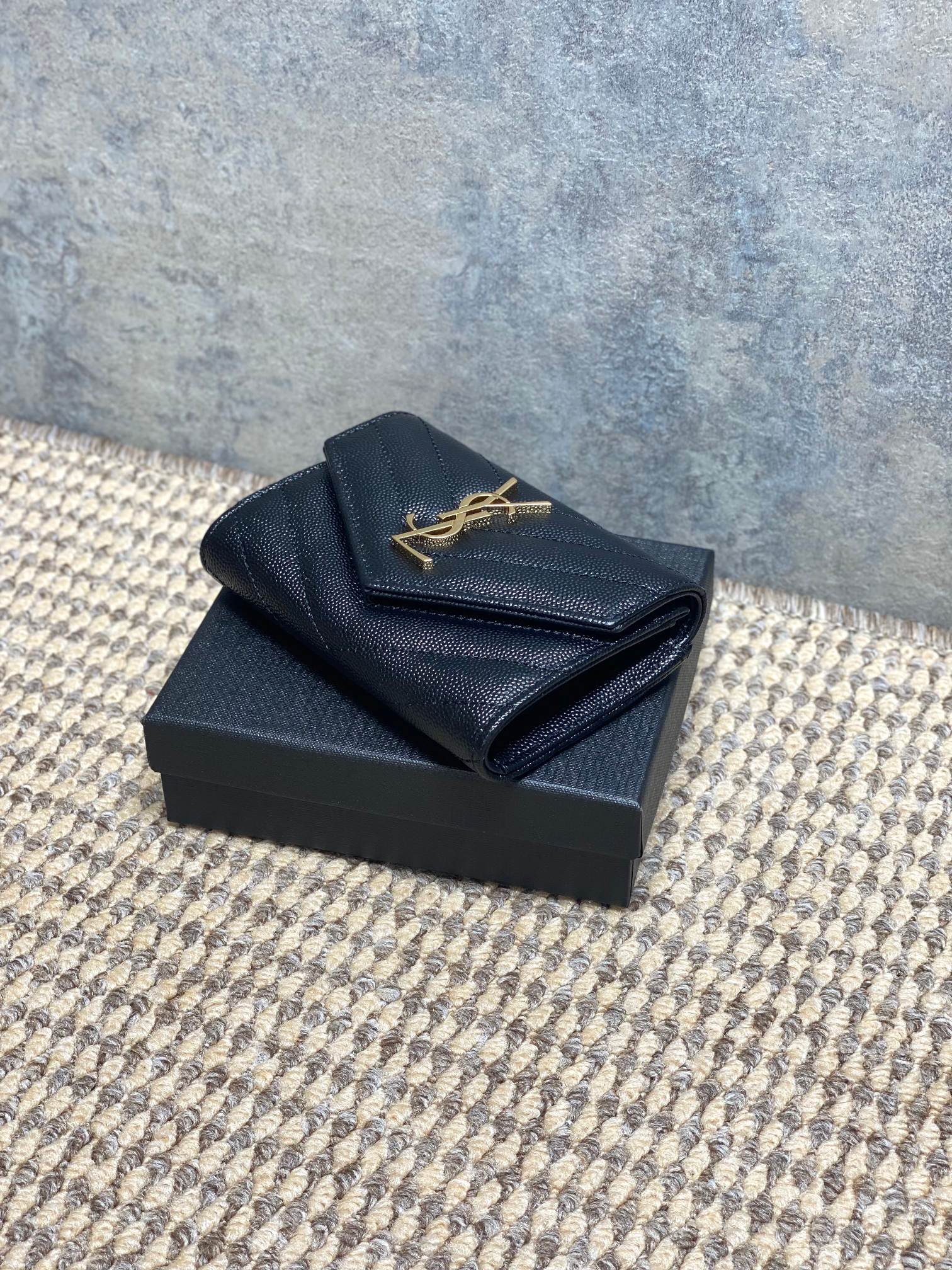 YSL Style Leather Card Holder Bags detail image 4 from source 770798