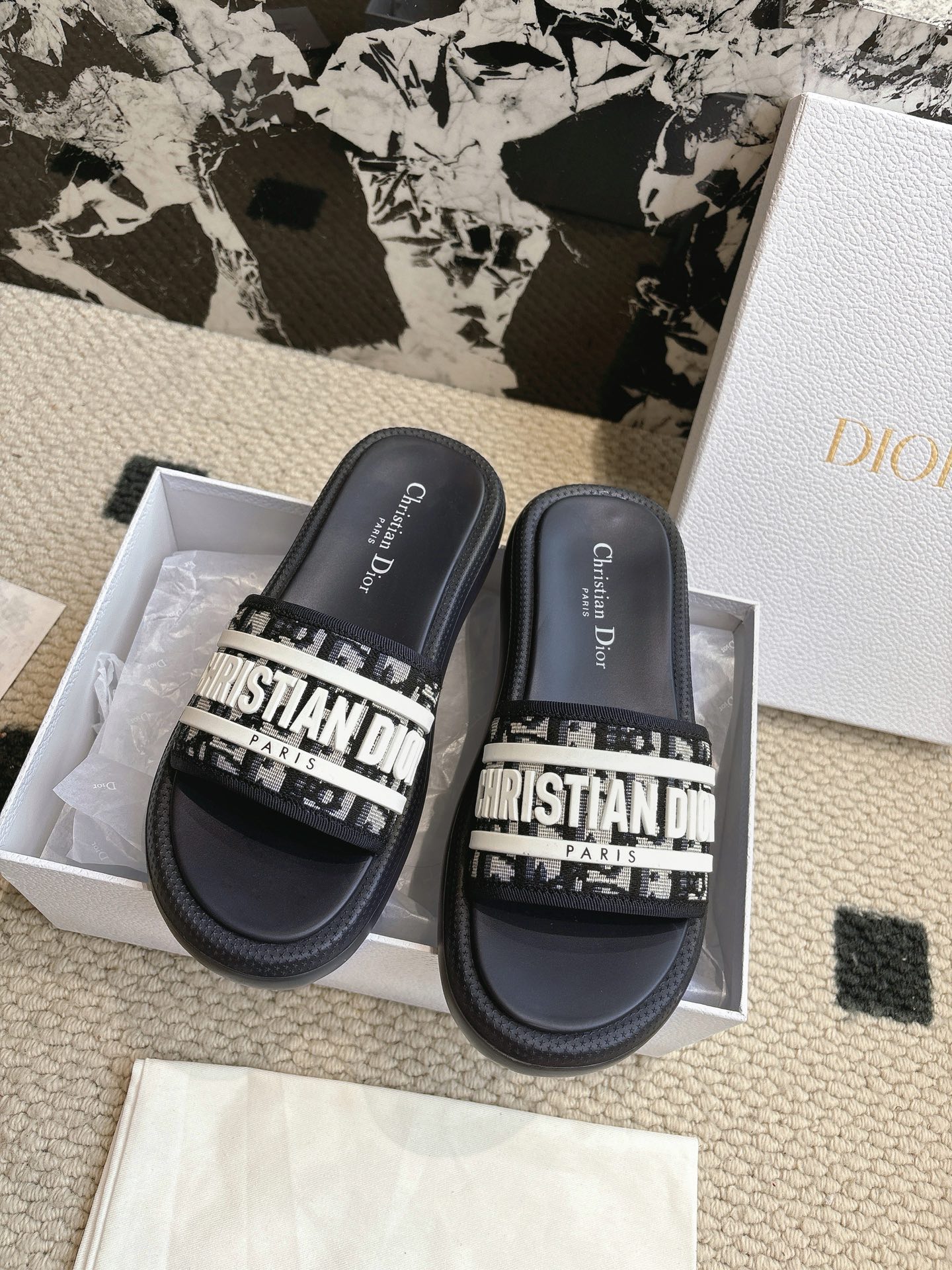 Dior 2025ss新款 Dio(r)evolution系列藤格纹魔术贴一字宽带厚底凉拖鞋
