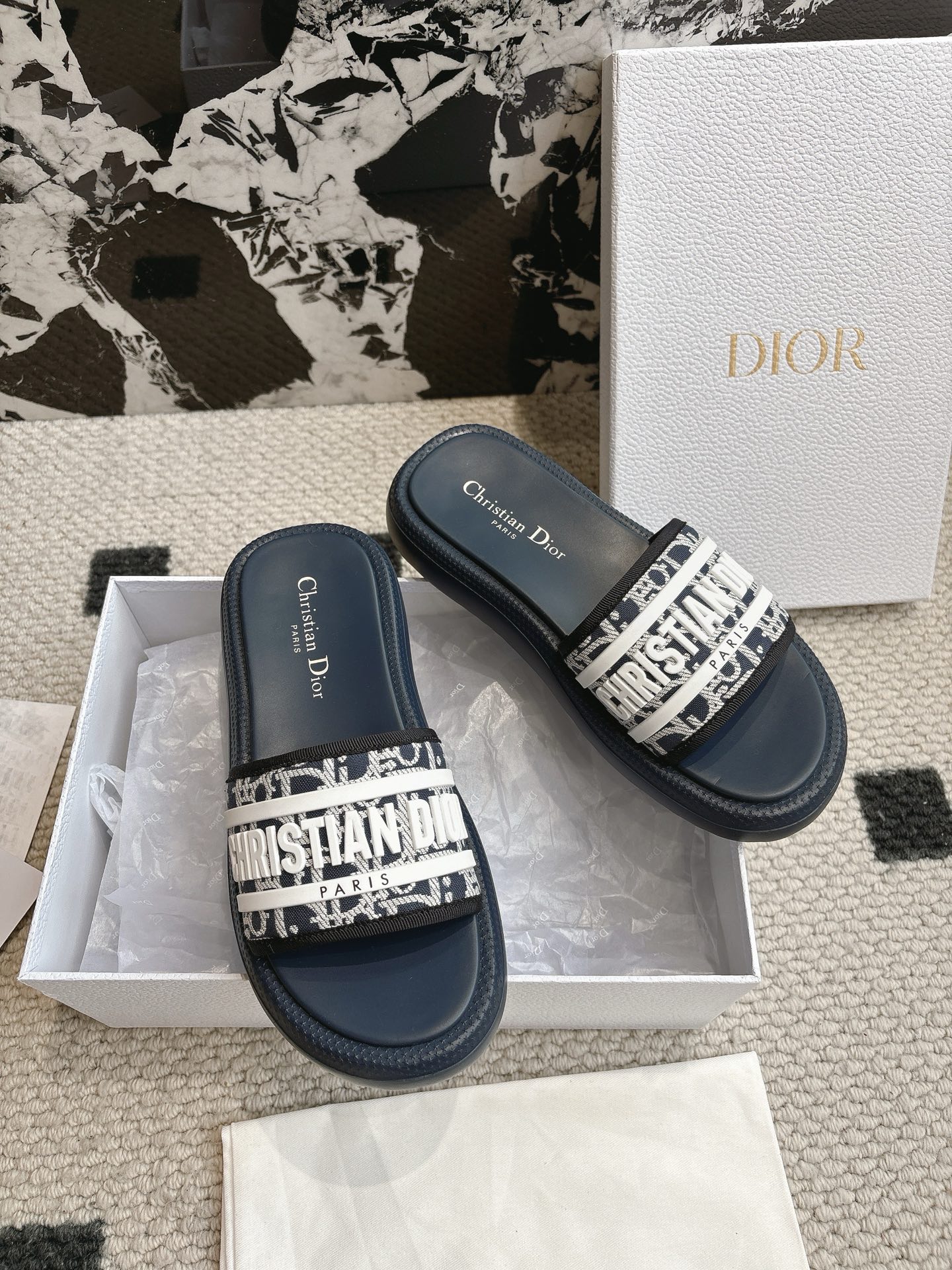 Dior 2025ss新款 Dio(r)evolution系列藤格纹魔术贴一字宽带厚底凉拖鞋