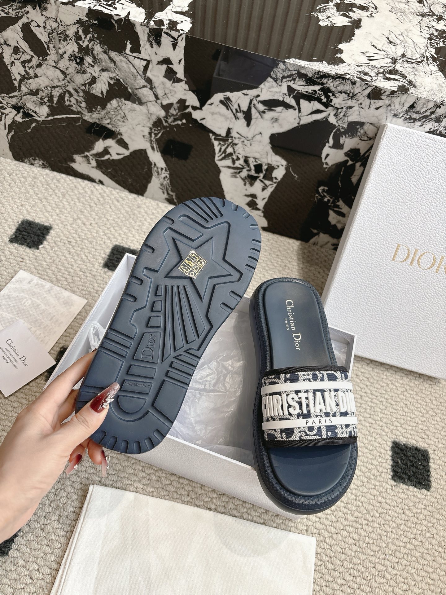 Dior 2025ss新款 Dio(r)evolution系列藤格纹魔术贴一字宽带厚底凉拖鞋