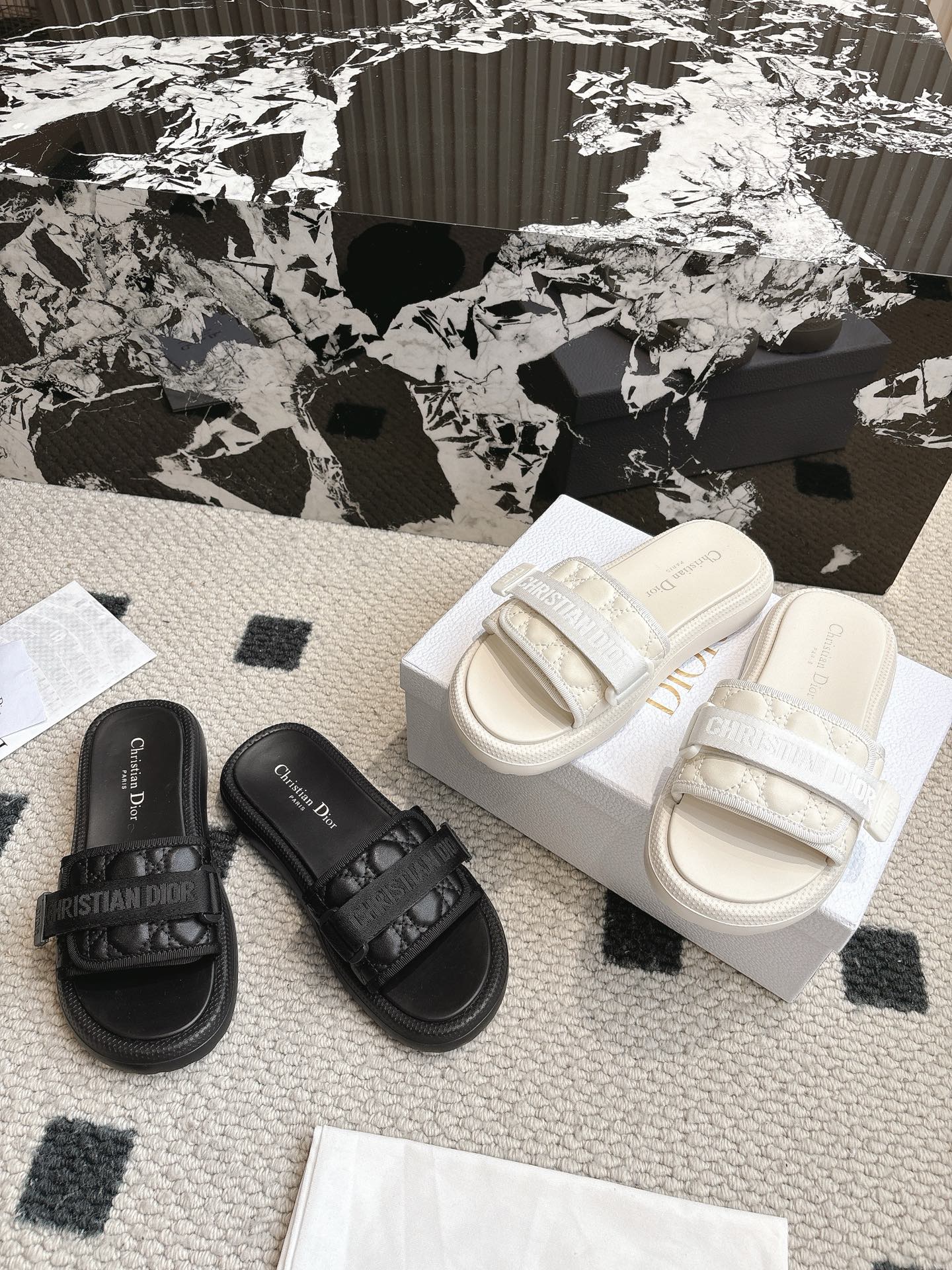 Dior 2025ss新款 Dio(r)evolution系列藤格纹魔术贴一字宽带厚底凉拖鞋