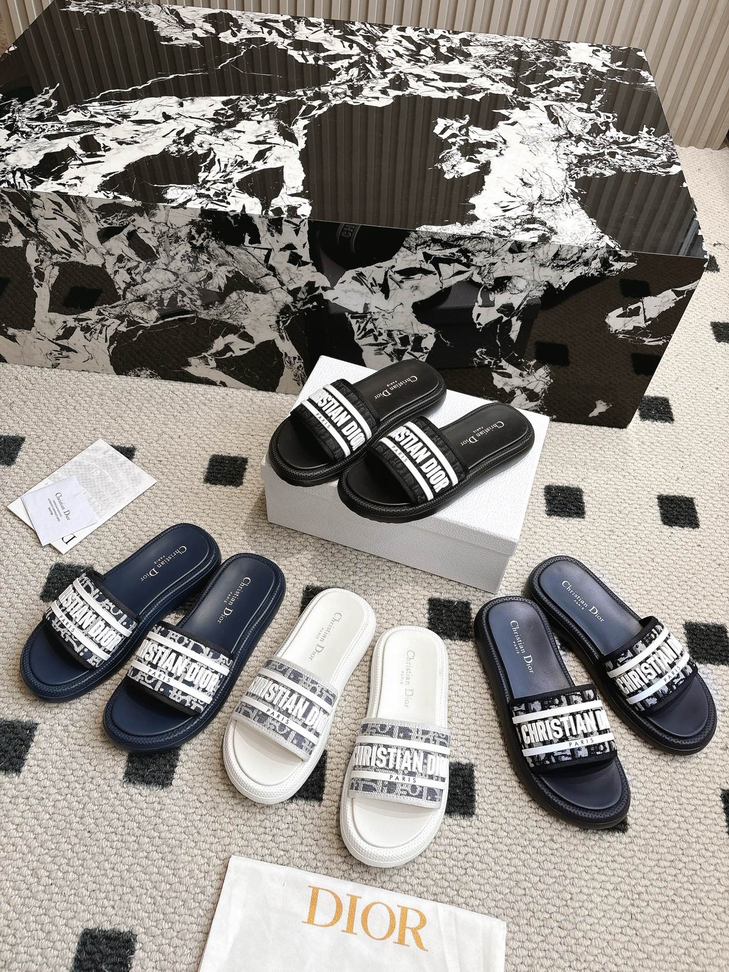 Dior 2025ss新款 Dio(r)evolution系列藤格纹魔术贴一字宽带厚底凉拖鞋