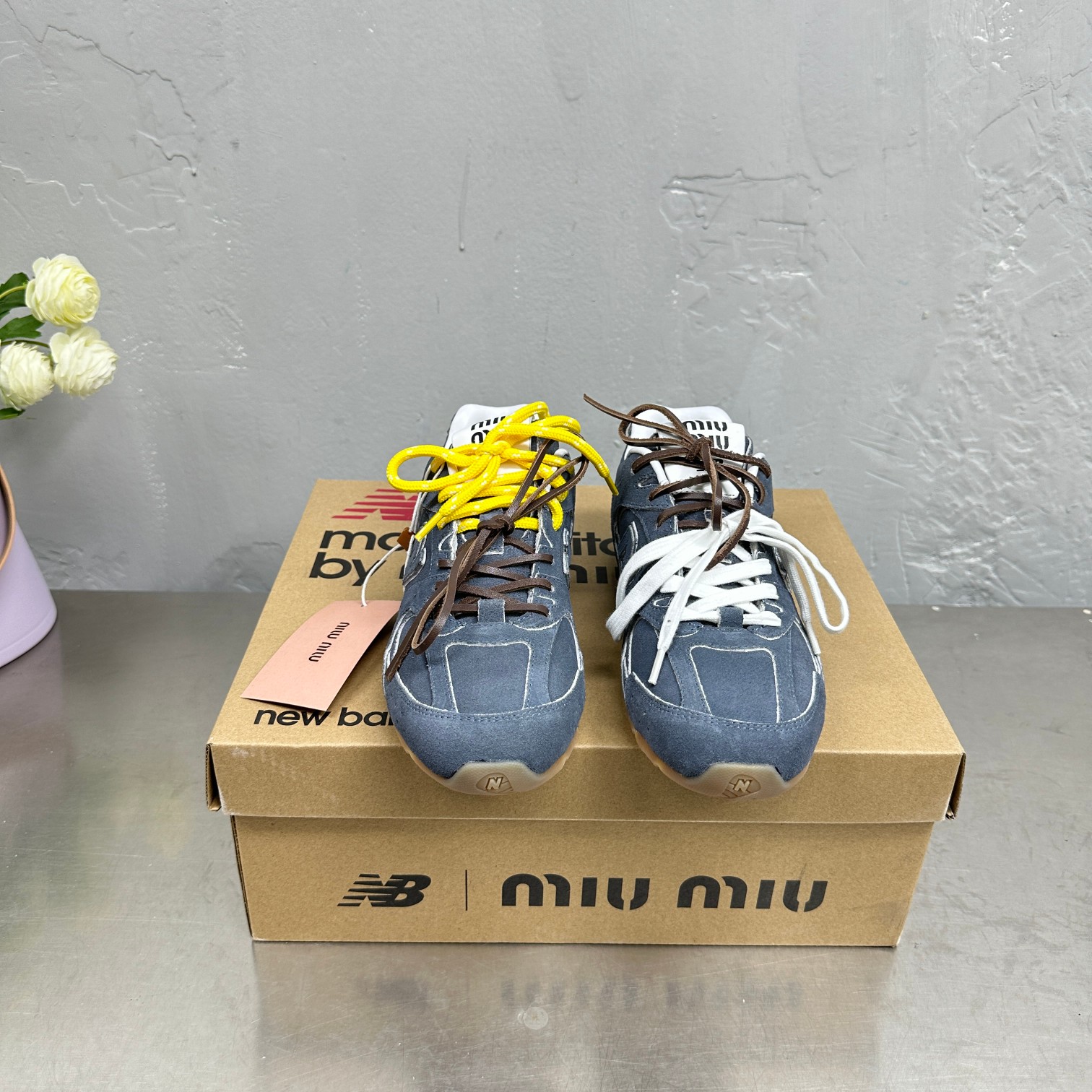 Miu Miu x New Balance 530SL Recreational Shoes with Unique Design - 图片 5