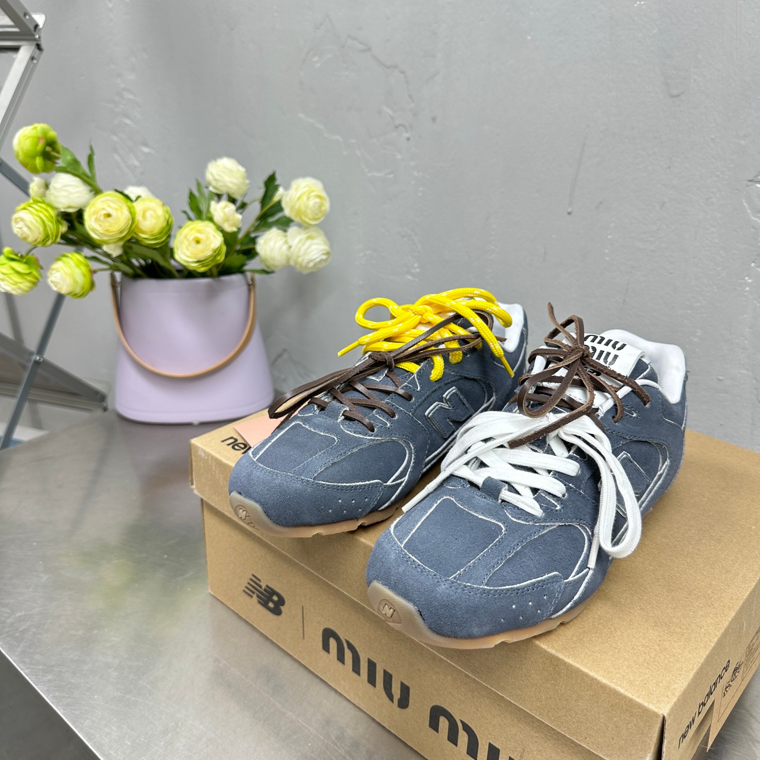 Miu Miu x New Balance 530SL Recreational Shoes with Unique Design - 图片 6
