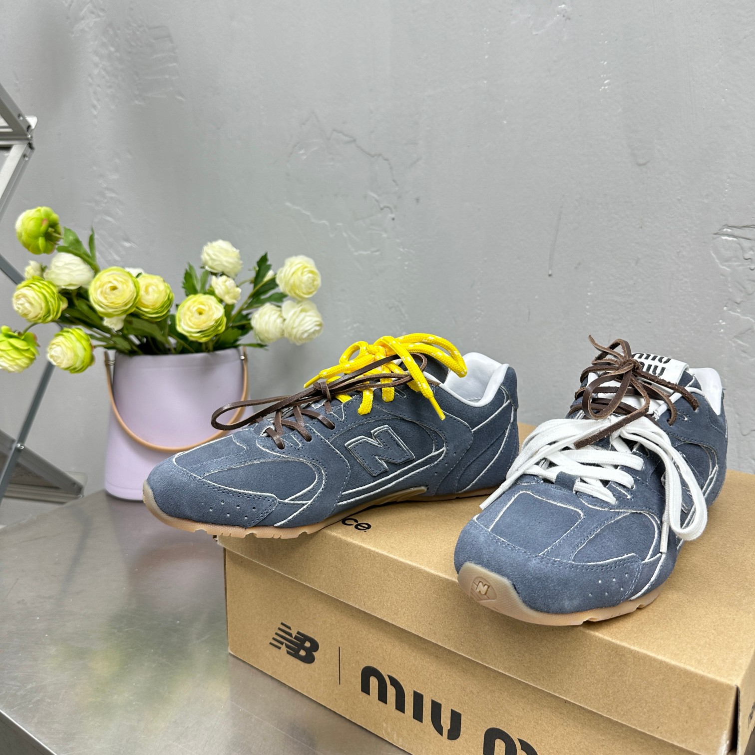 Miu Miu x New Balance 530SL Recreational Shoes with Unique Design - 图片 7