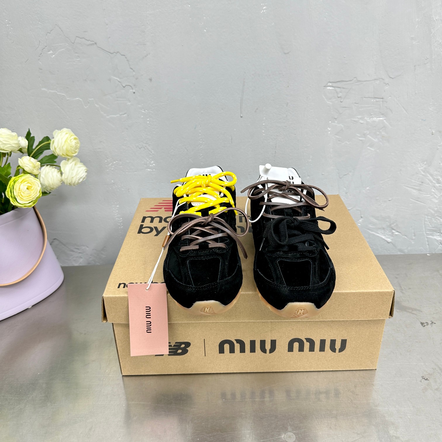 Miu Miu x New Balance 530SL Recreational Shoes: Stylish, Deconstructed Sneakers with Unique Design - 图片 8