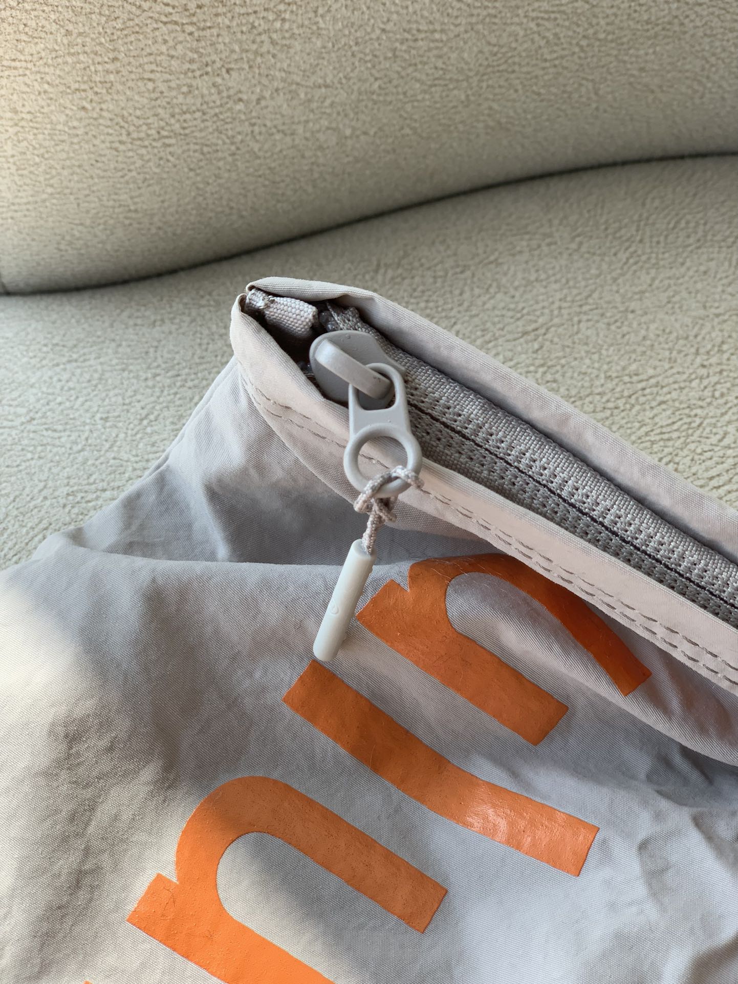 Packable tote bag with integrated clip-on charm functionality - Comprehensive 7