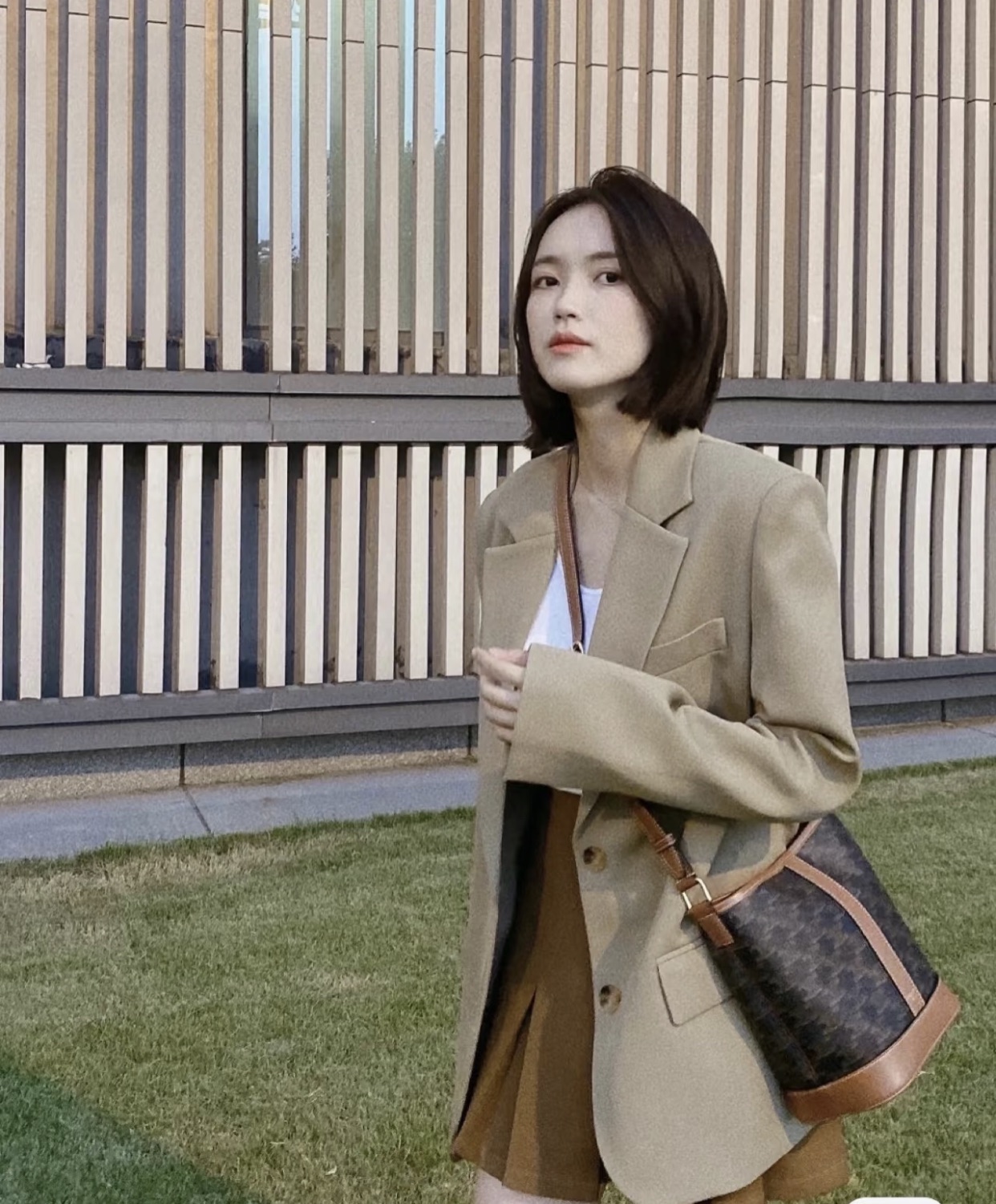 The Row The Row 高定典藏经典高奢皮具手袋托特包斜挎包女包 #E8B82807 9