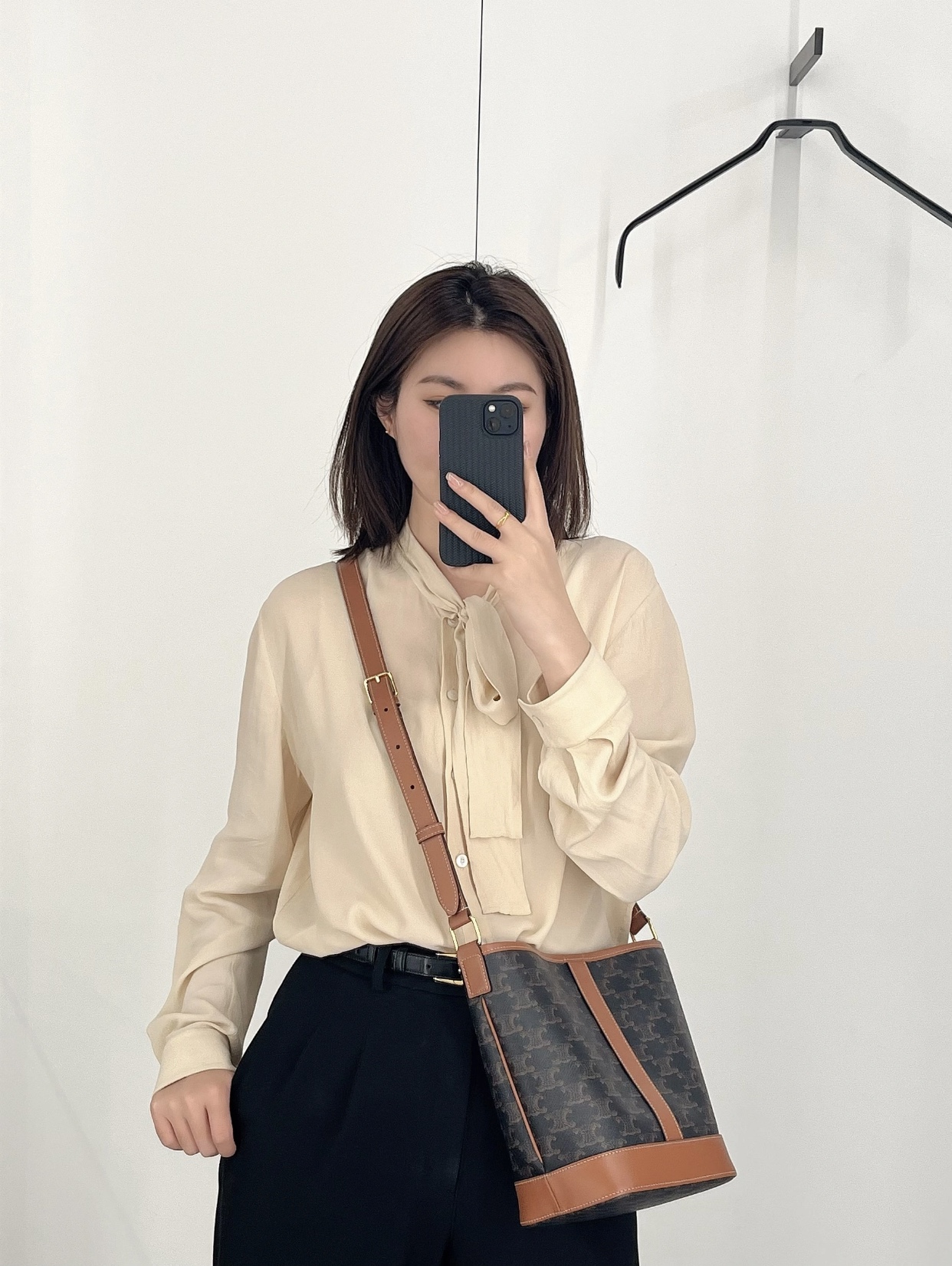 Jacquemus Luxury Designer Handbag Shoulder Crossbody Bag crafted in 8
