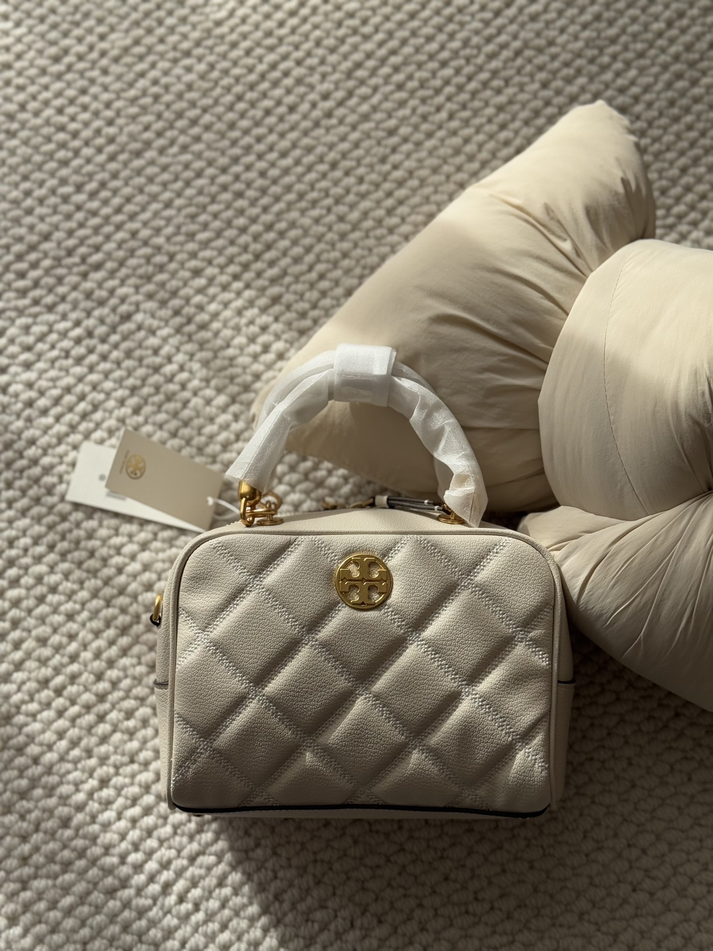 Willa Quilted Camera Bag - Comprehensive 8