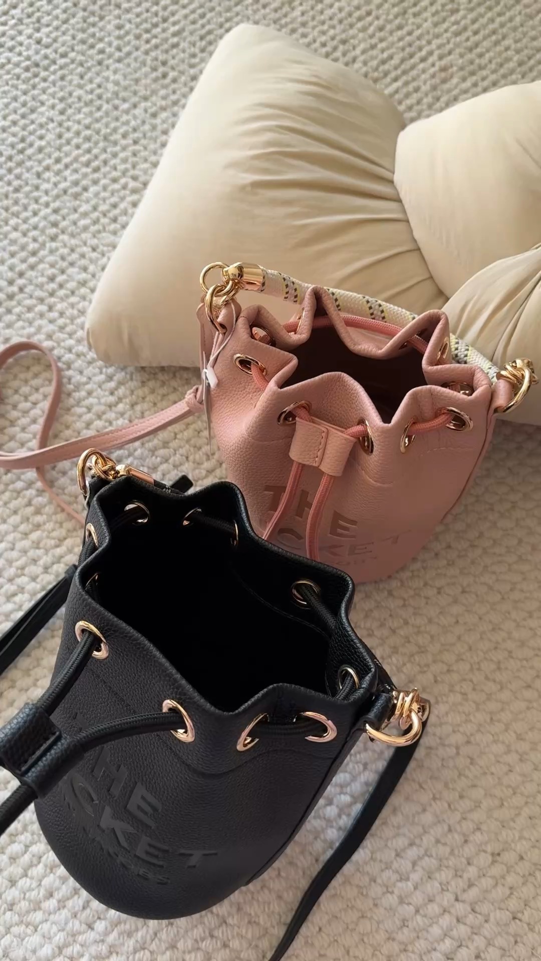 Interior Details: - Bag