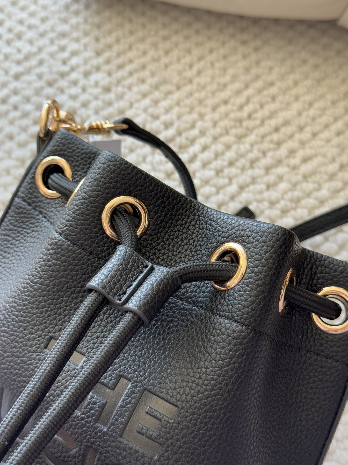 Imported pebbled calfskin featuring exceptional suppleness, resilience,  - Comprehensive 5