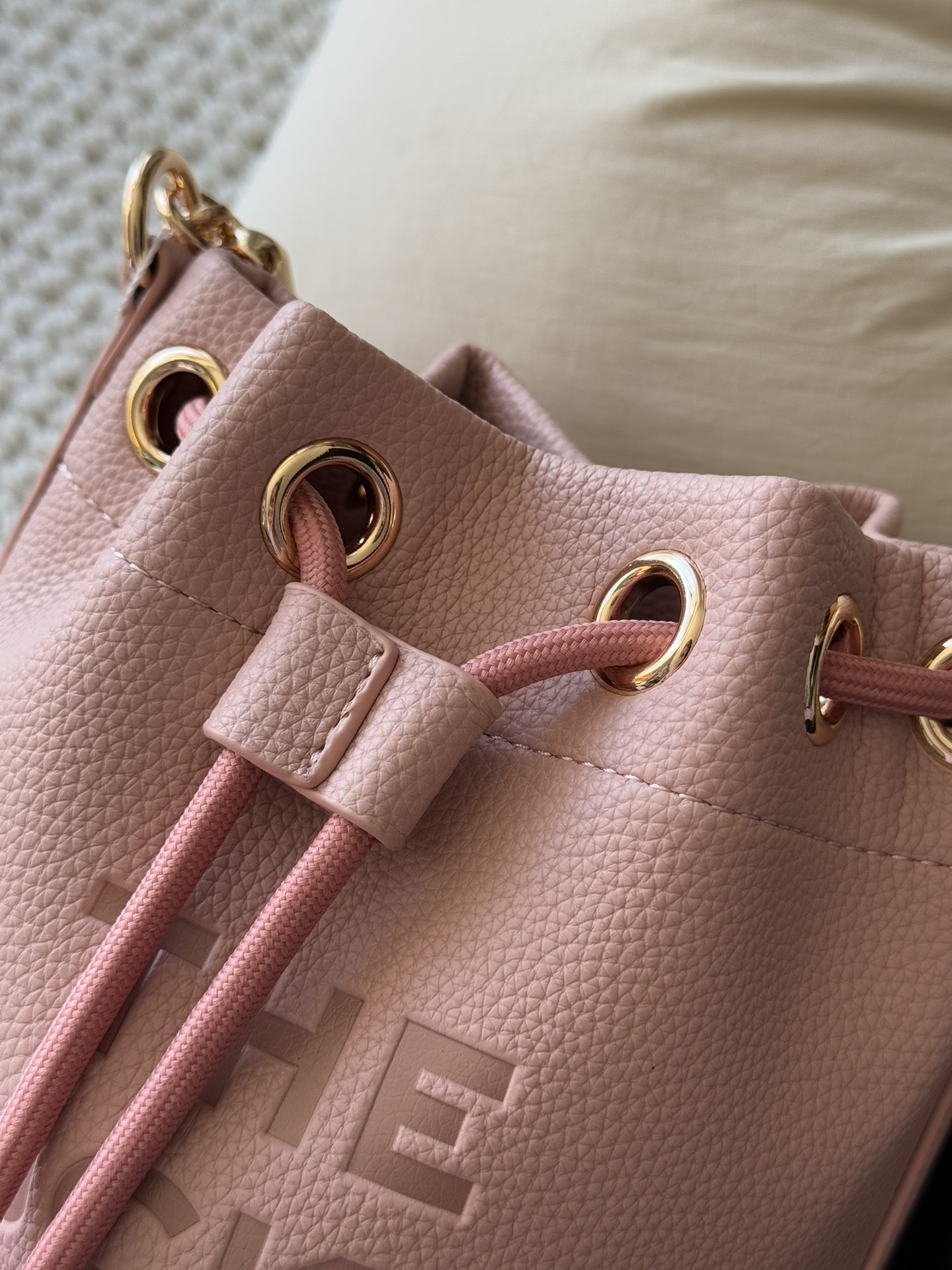 Imported pebbled calfskin featuring exceptional suppleness, resilience,  - Comprehensive 2