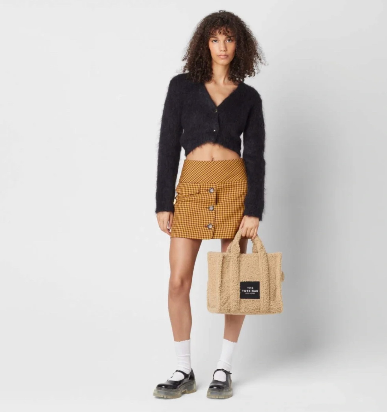 An essential piece designed for Autumn/Winter styling. - Comprehensive 9
