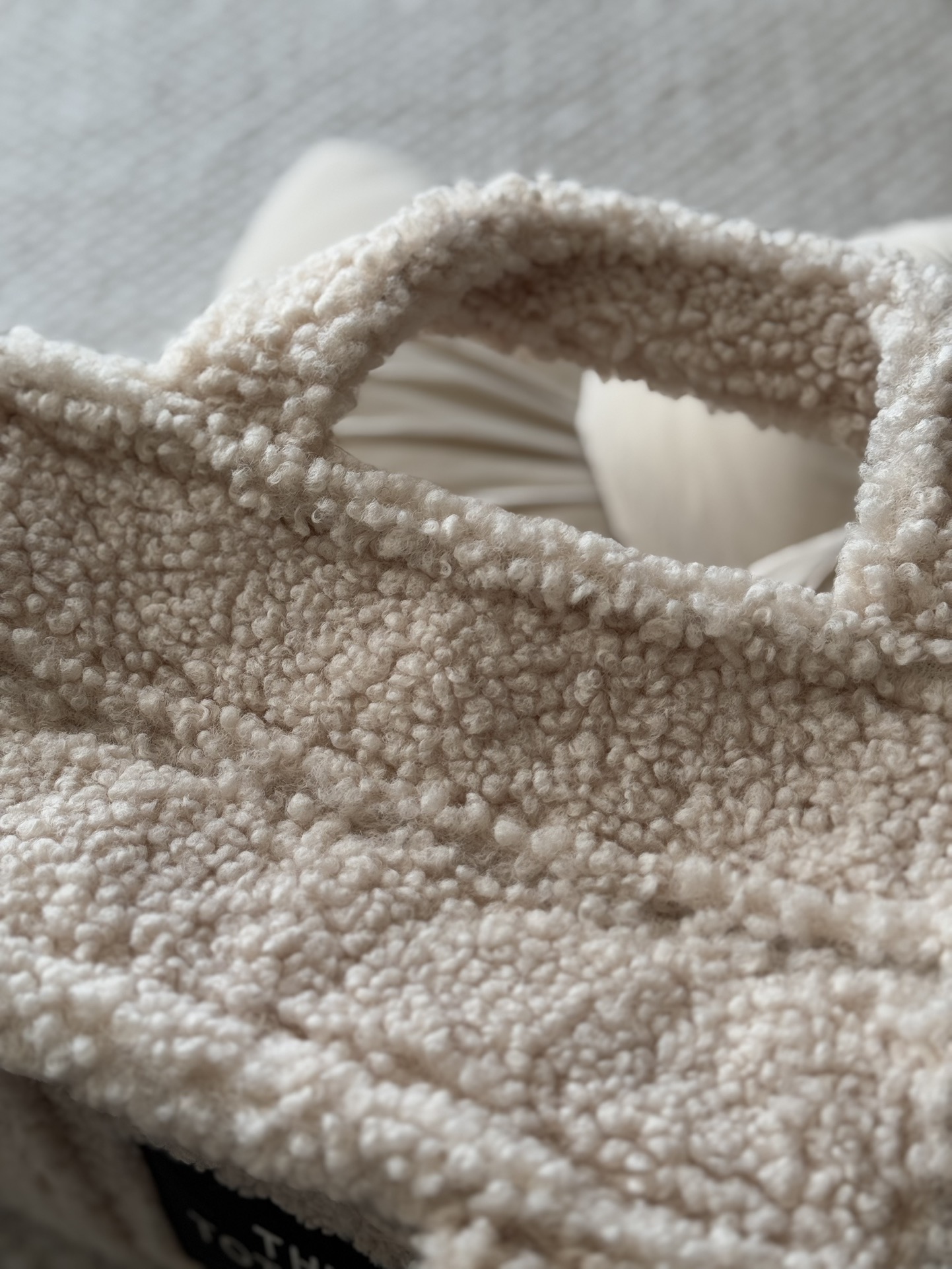 Crafted from soft, tactile shearling fleece. - Comprehensive 8