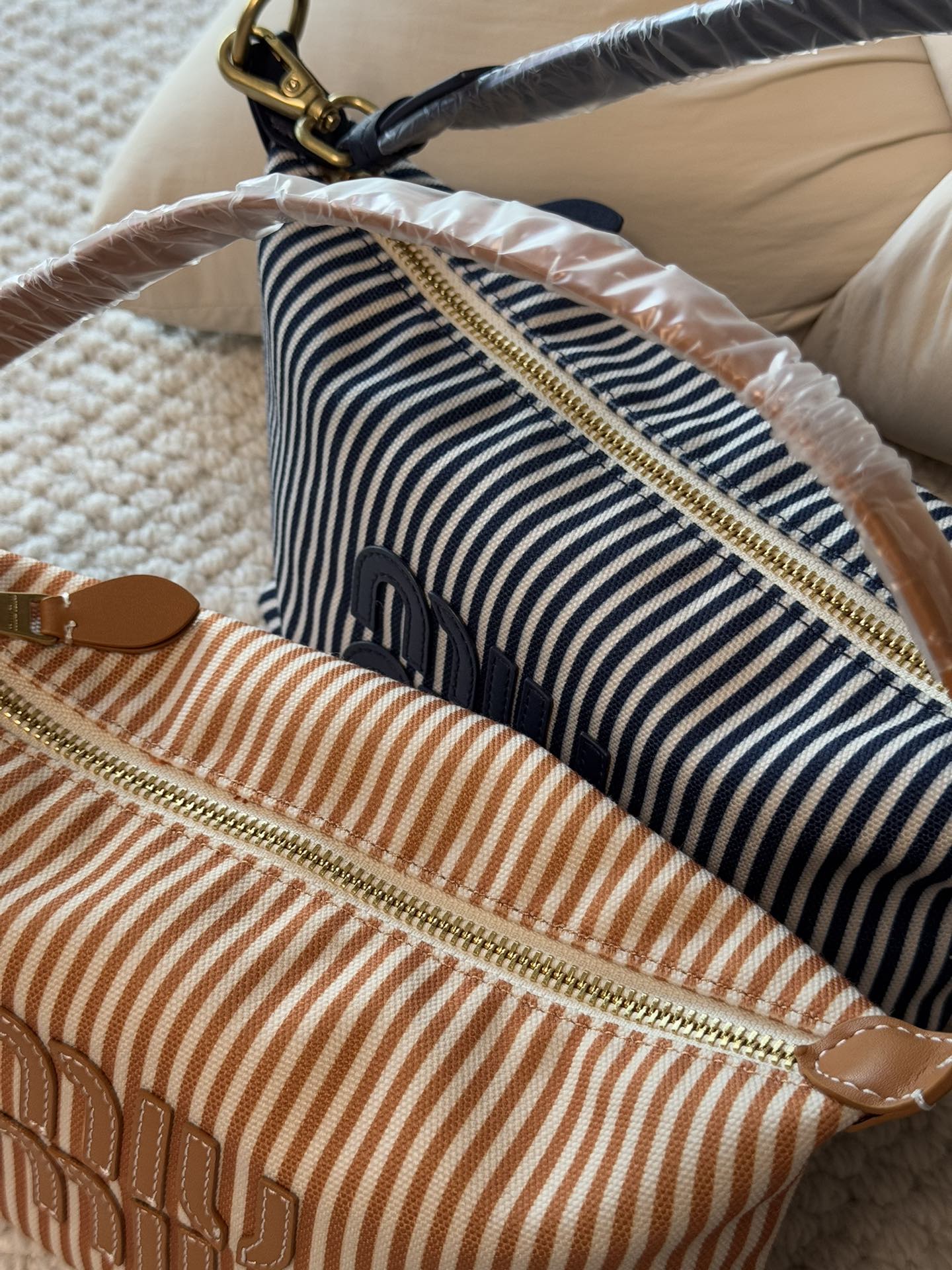 Crafted from high-density striped canvas with a textured cross-weave, th - Comprehensive 2