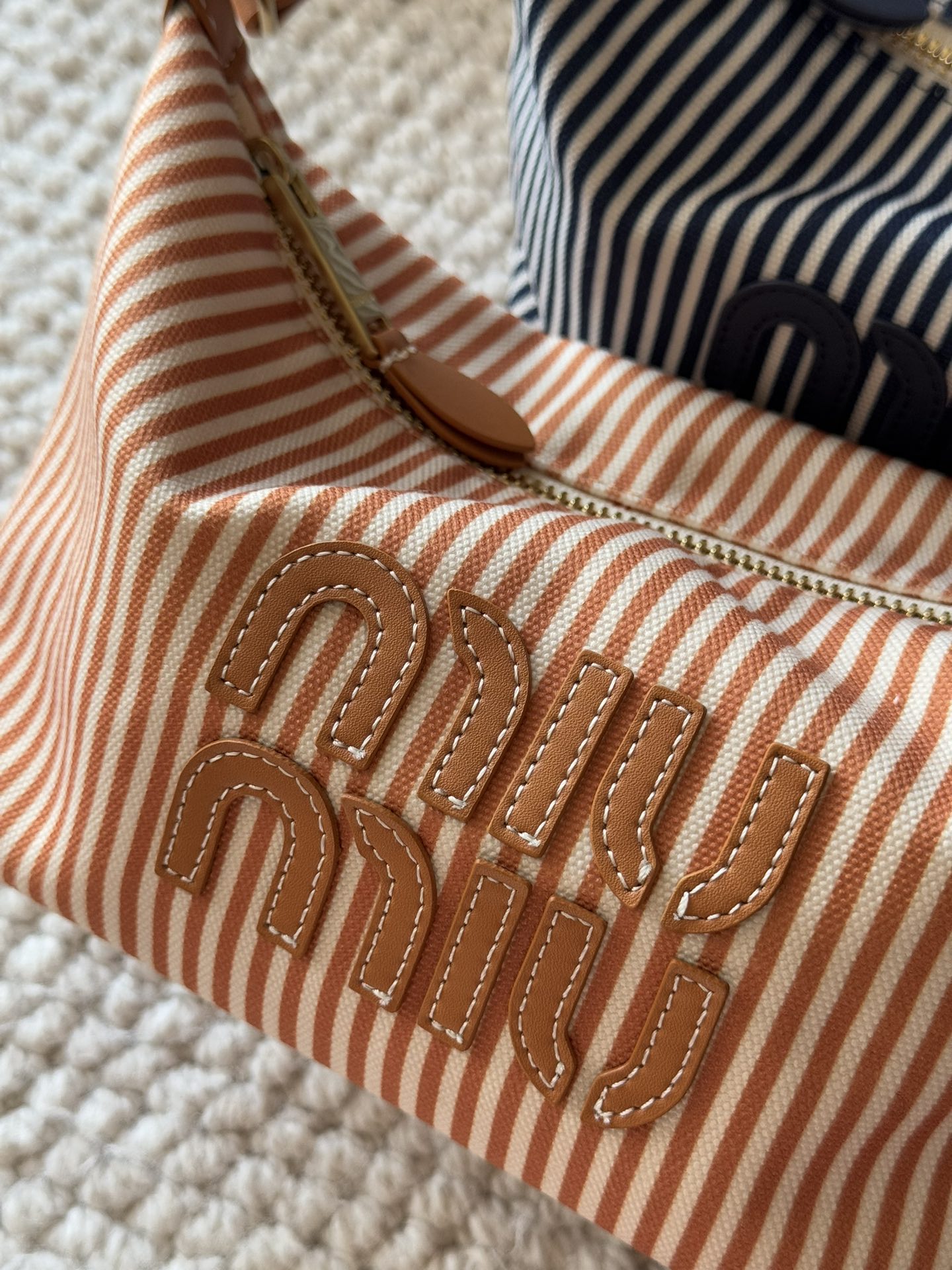 Crafted from high-density striped canvas with a textured cross-weave, th - Comprehensive 3