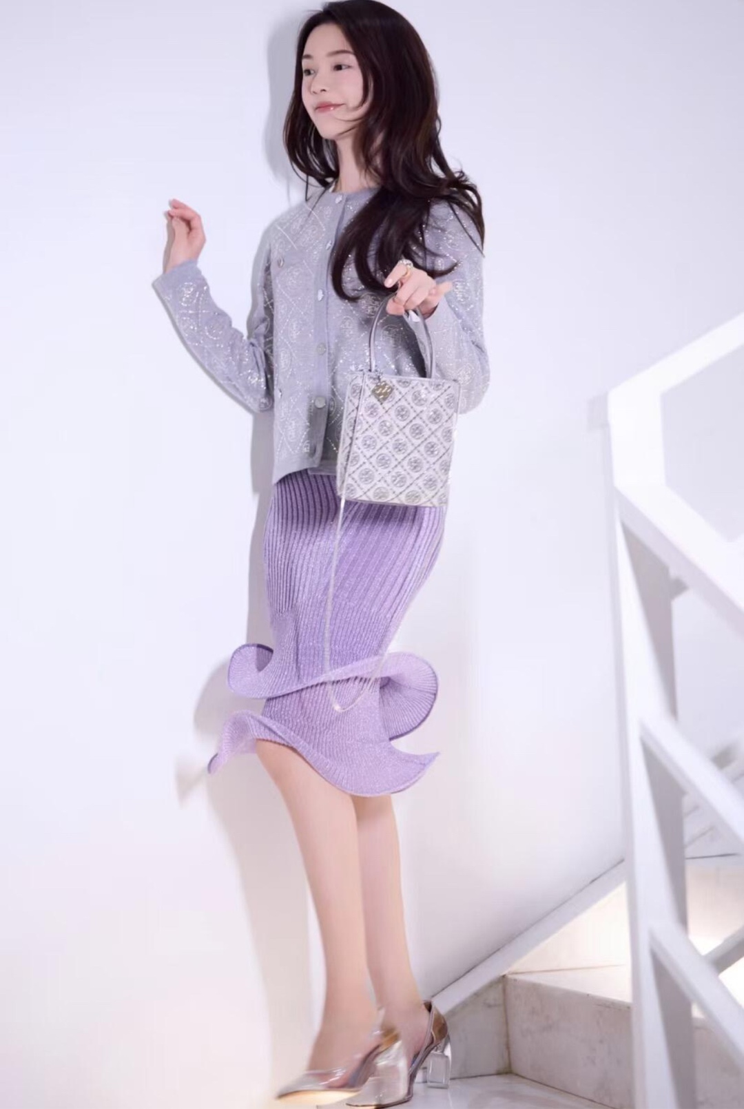 It's really beautiful!The classic floral pattern paired with dense diamo - Comprehensive 4
