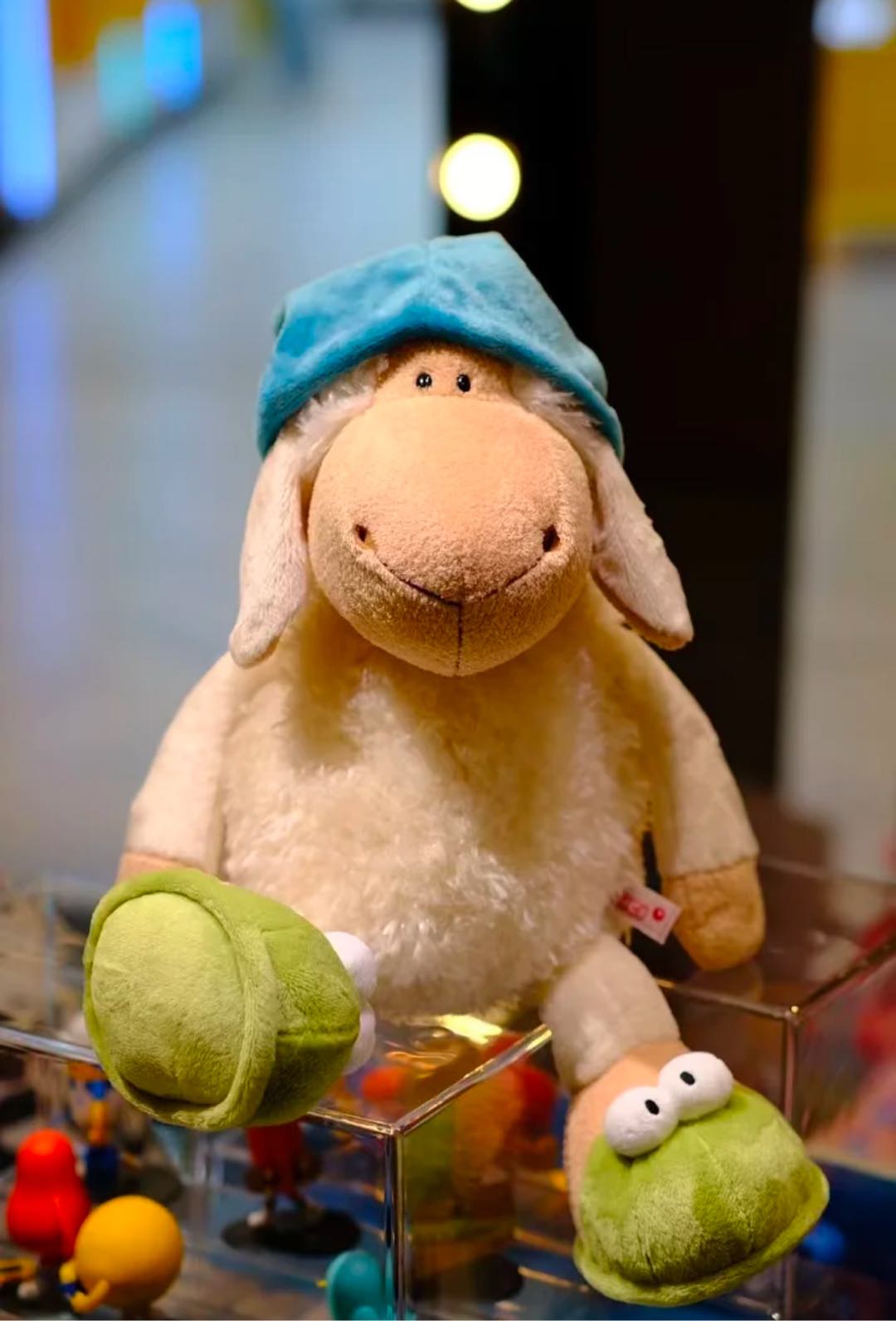 Plush animals are not only effective for children, but adults also cope  - Baby 6