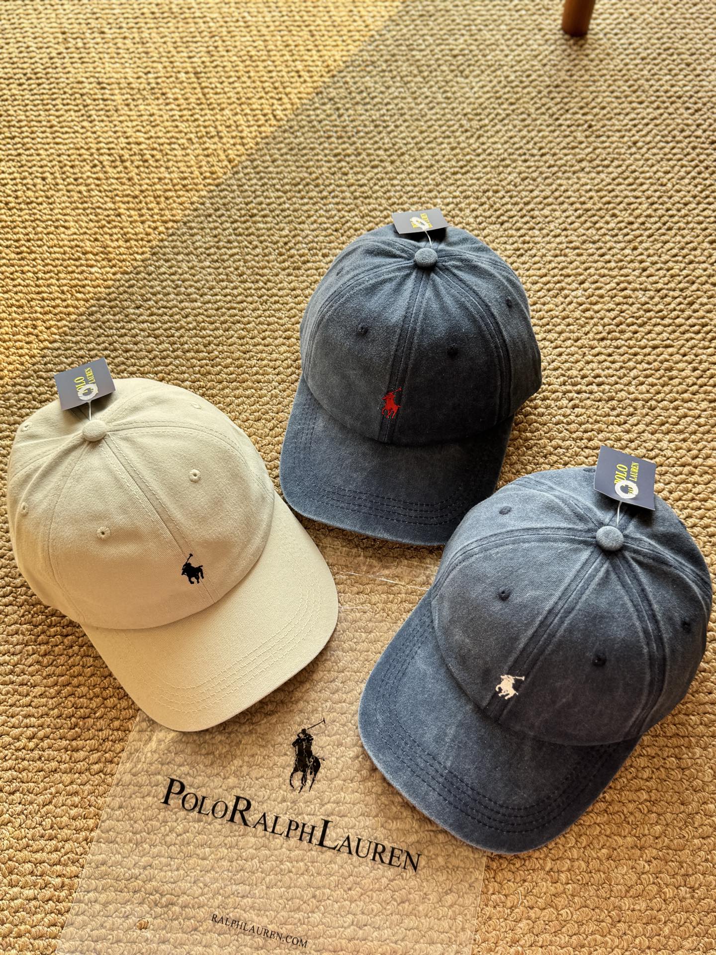 contrast with the blue hat body - Hat