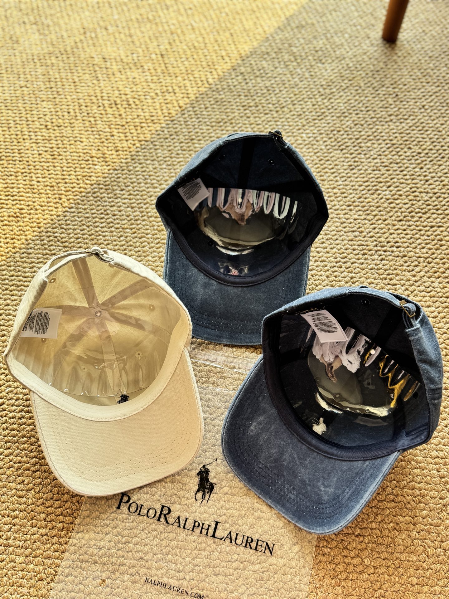 contrast with the blue hat body - Hat 9