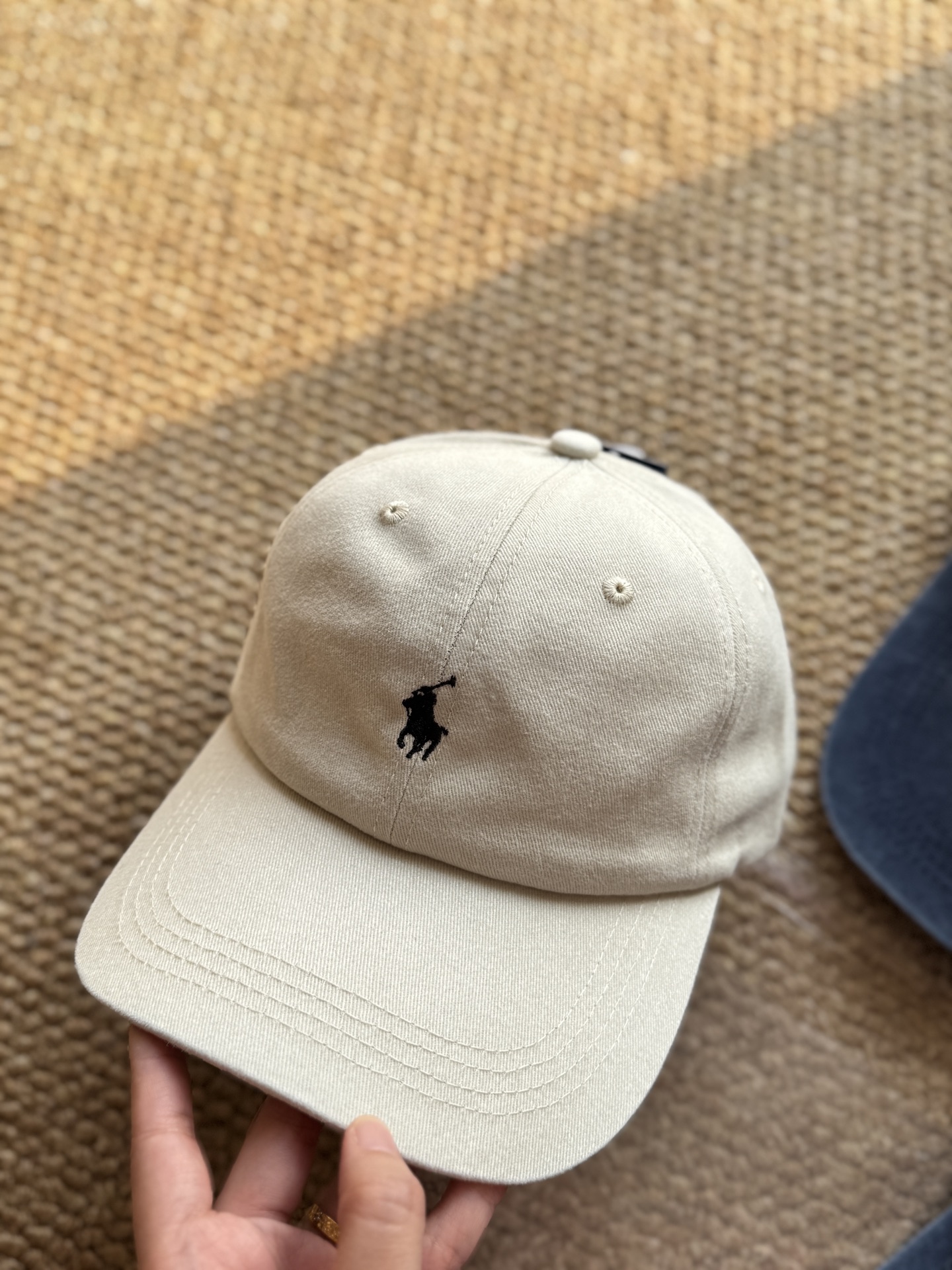 contrast with the blue hat body - Hat 4