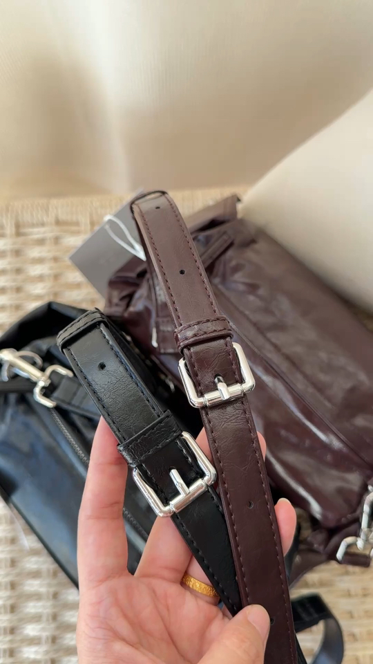 Alaïa Luxury Designer Handbag Shoulder Crossbody Bag crafted in premium